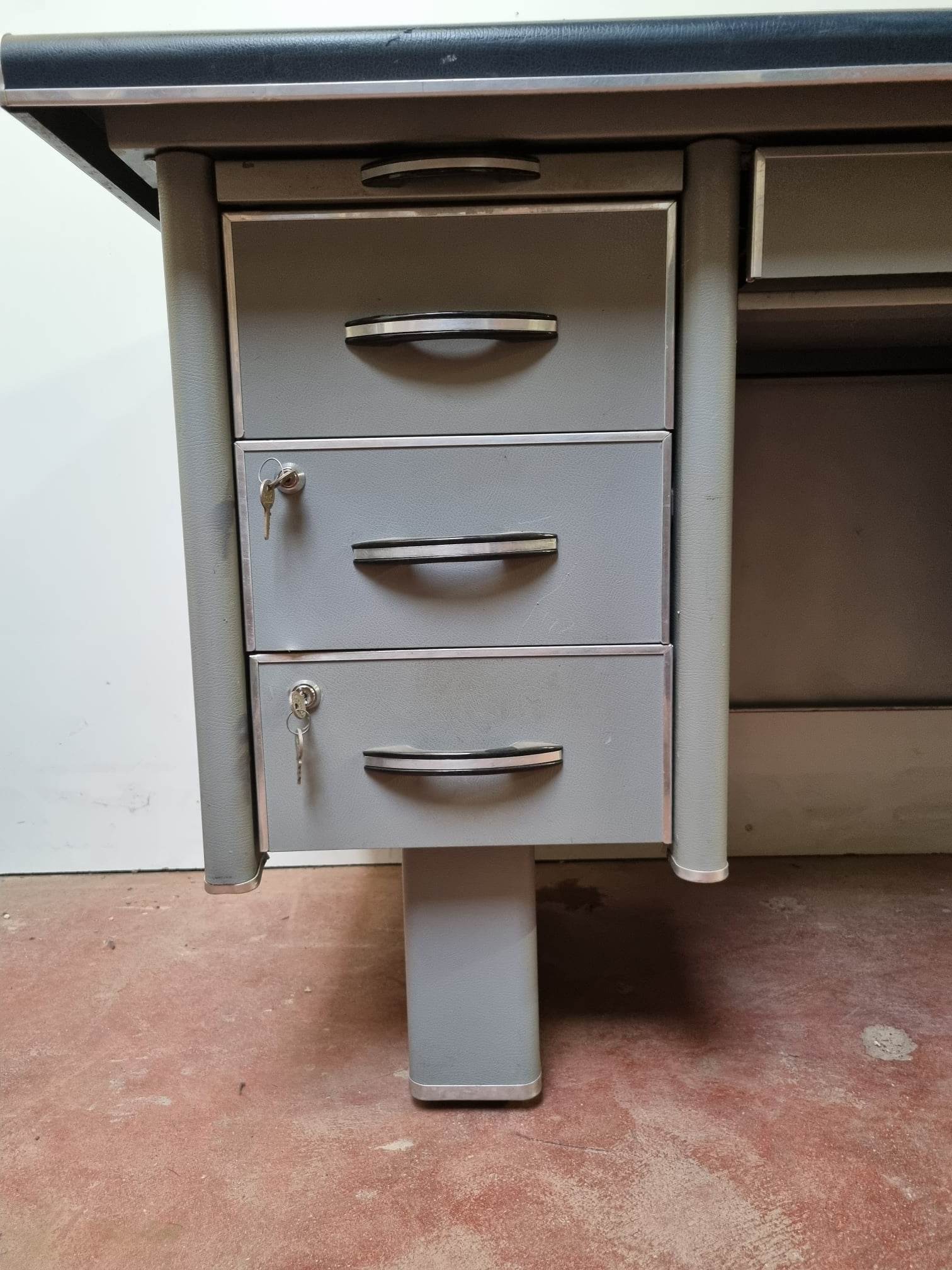 Metal industrial desk