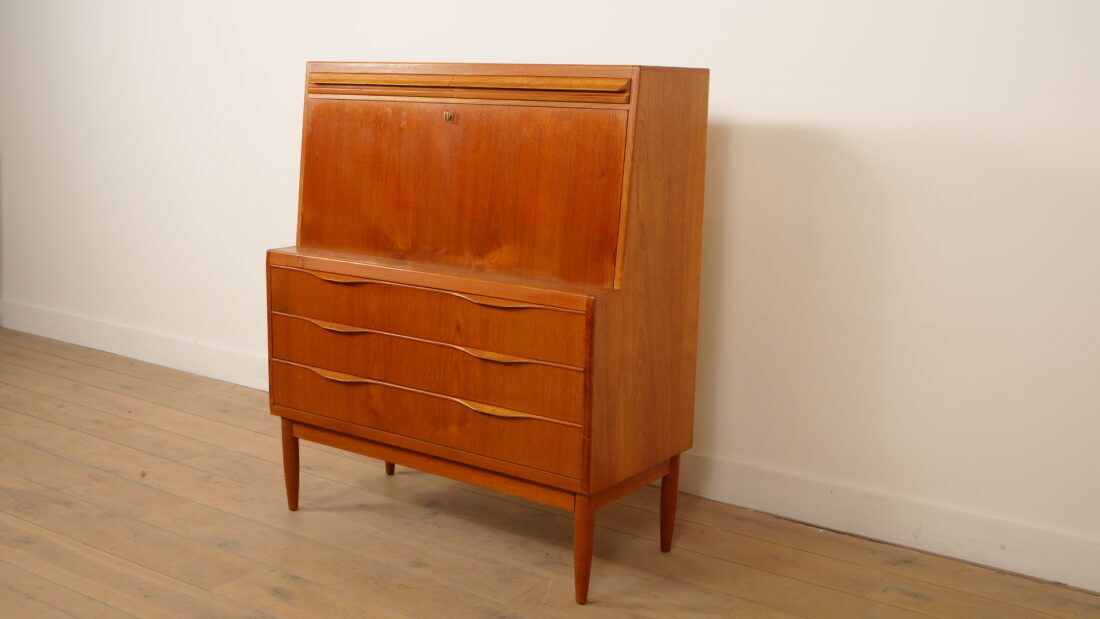 Vintage writing desk | Erling Torvits | Teak | 104 cm
