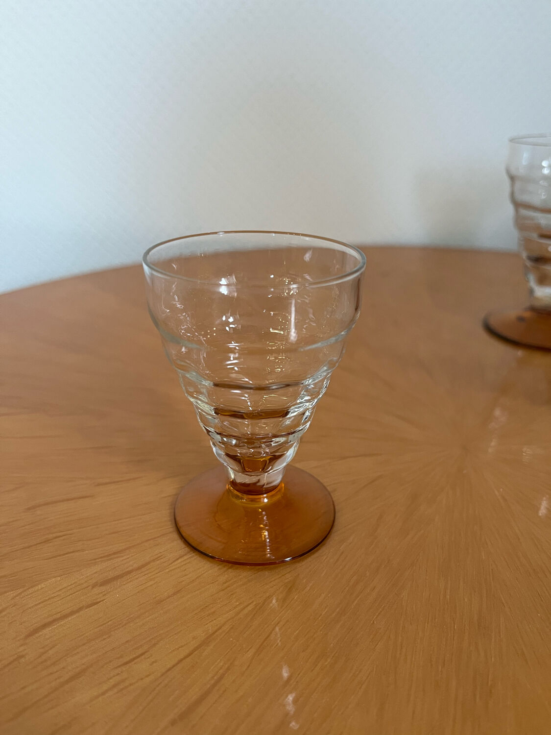 Set of 6 vintage Art Deco style glasses