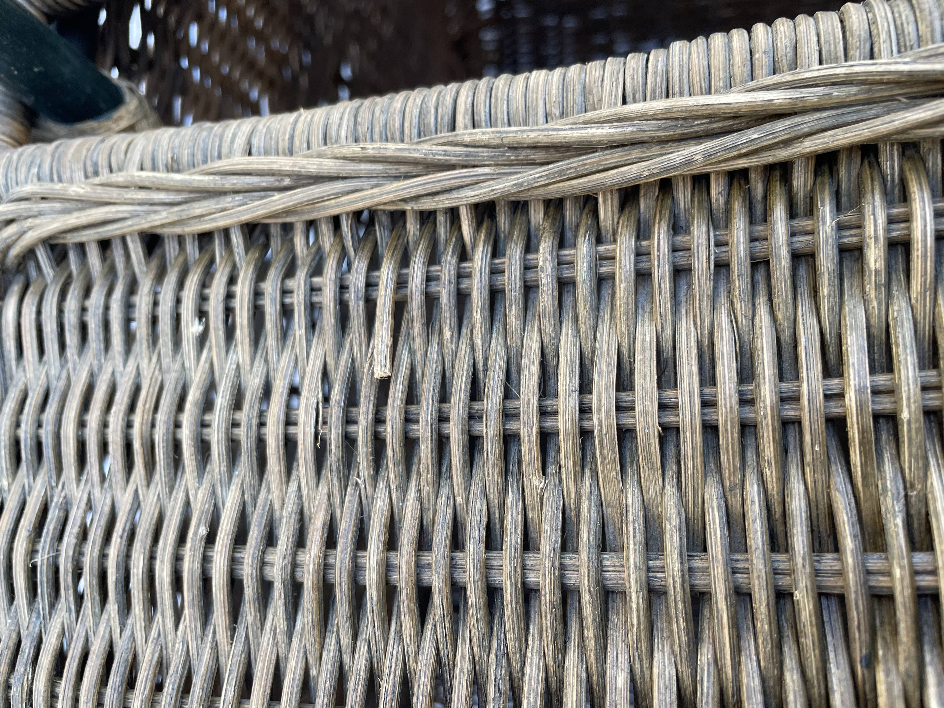 Rattan marrow basket