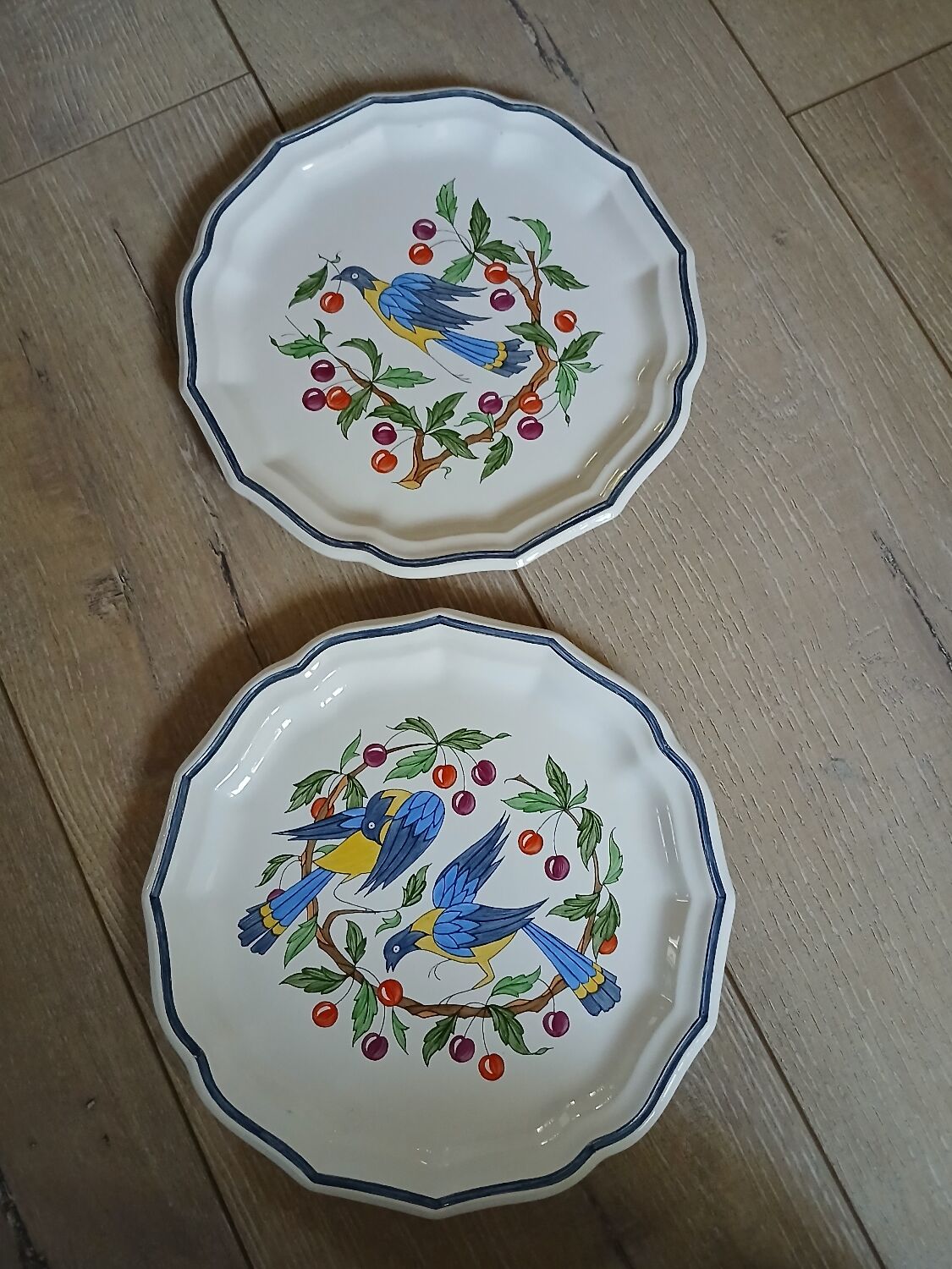 8 antique Salins dessert plates
