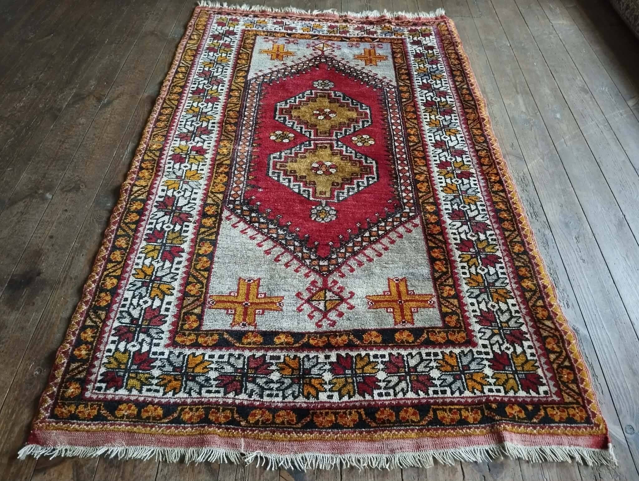 Tapis Anatolien Yahyahli fait main 190x114cm