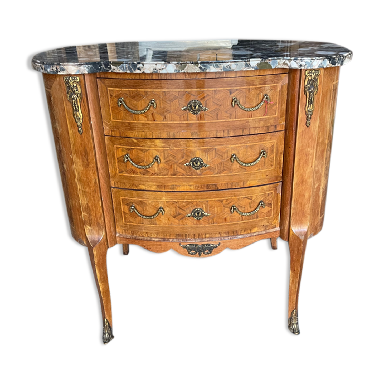 Chest of drawers Louis XVI rognon