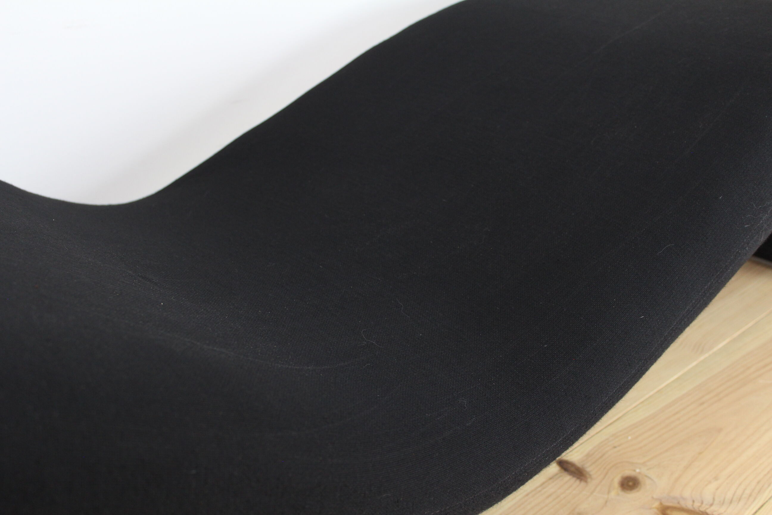 Djinn lounge chair by Olivier Mourgue for Airborne