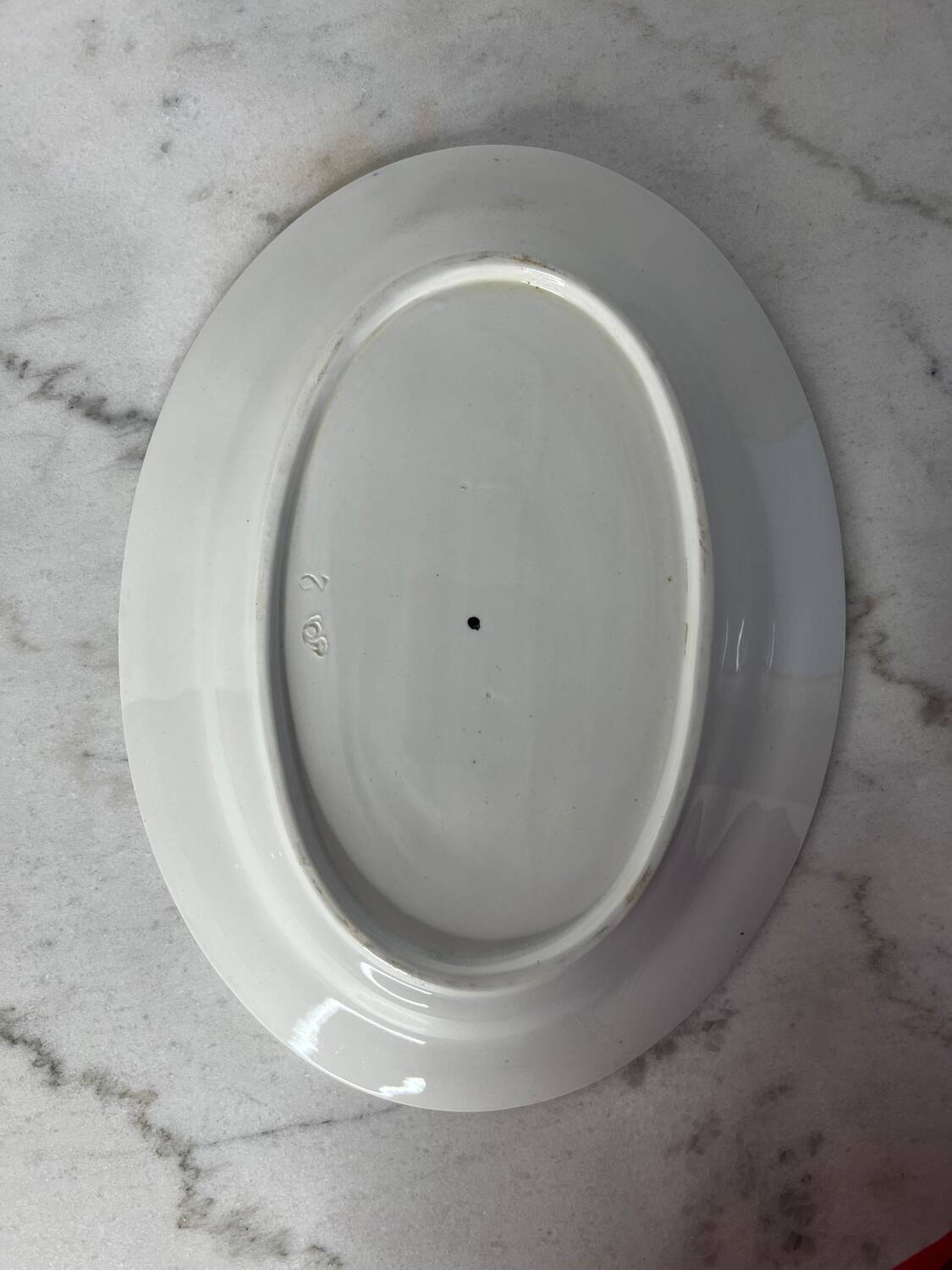 Onnaing Moisson iron earth oval presentation dish