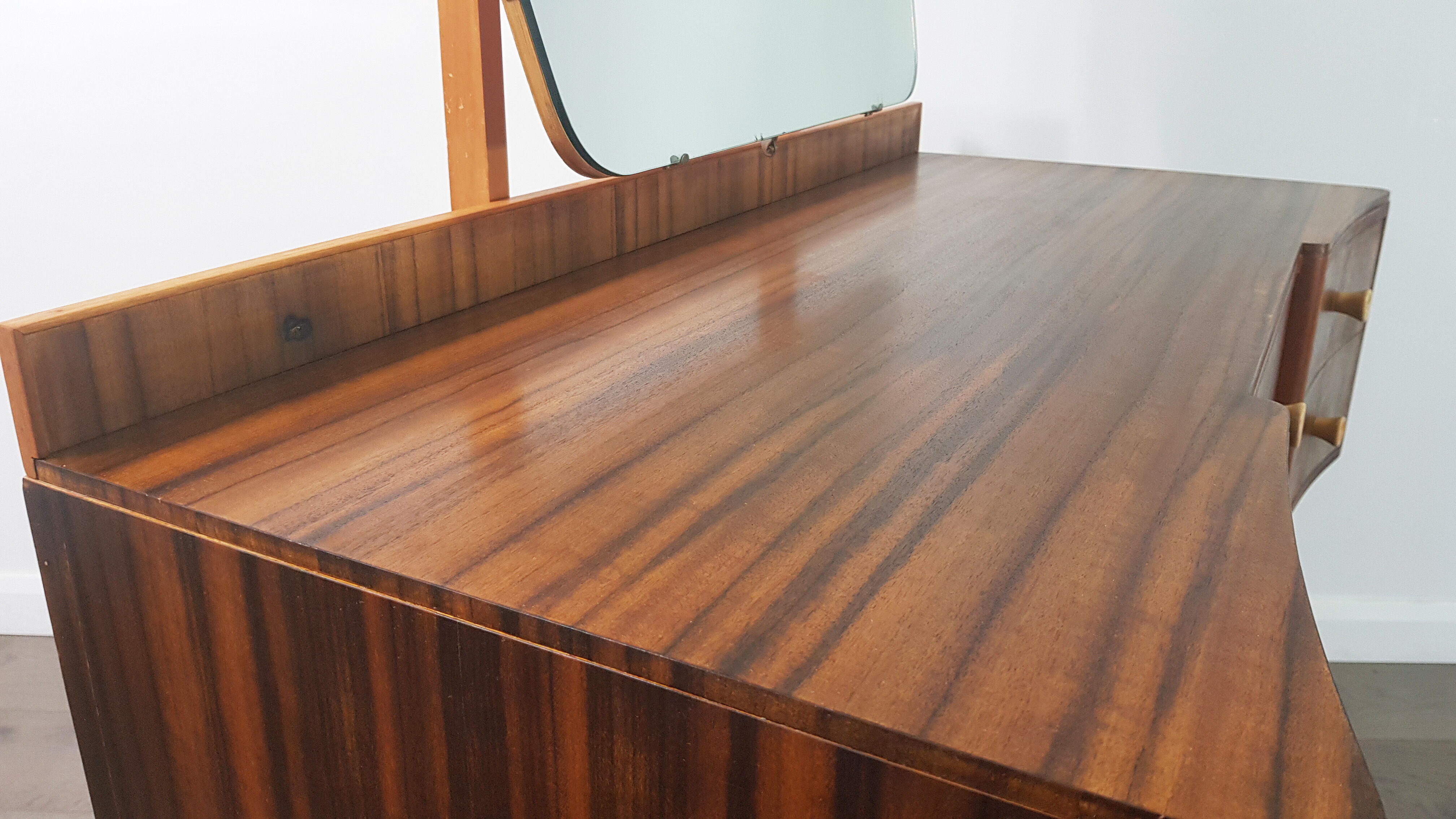 Dressing Table with Mirror by Neil Morris for Morris of Glasgow, 1950s