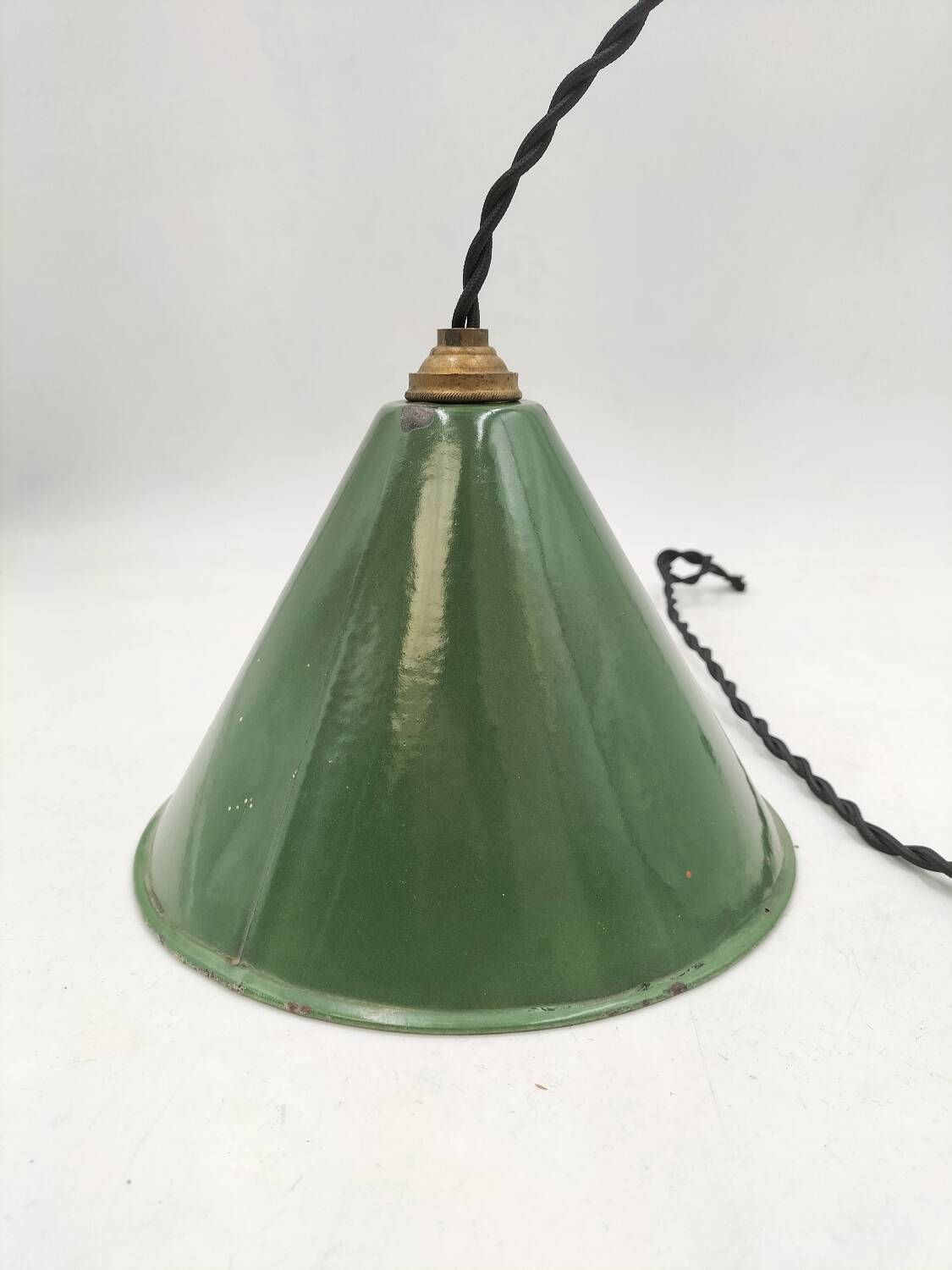 Suspension cone enamelled sheet metal