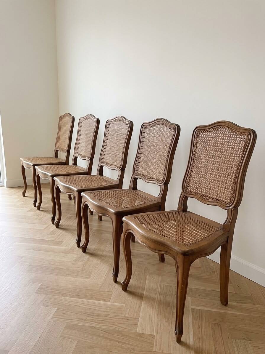 Lot de 6 chaises anciennes en bois et cannage