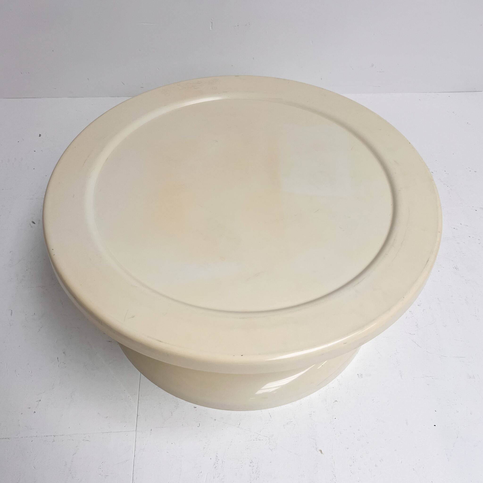 Vintage Italian coffee table round, 1960s