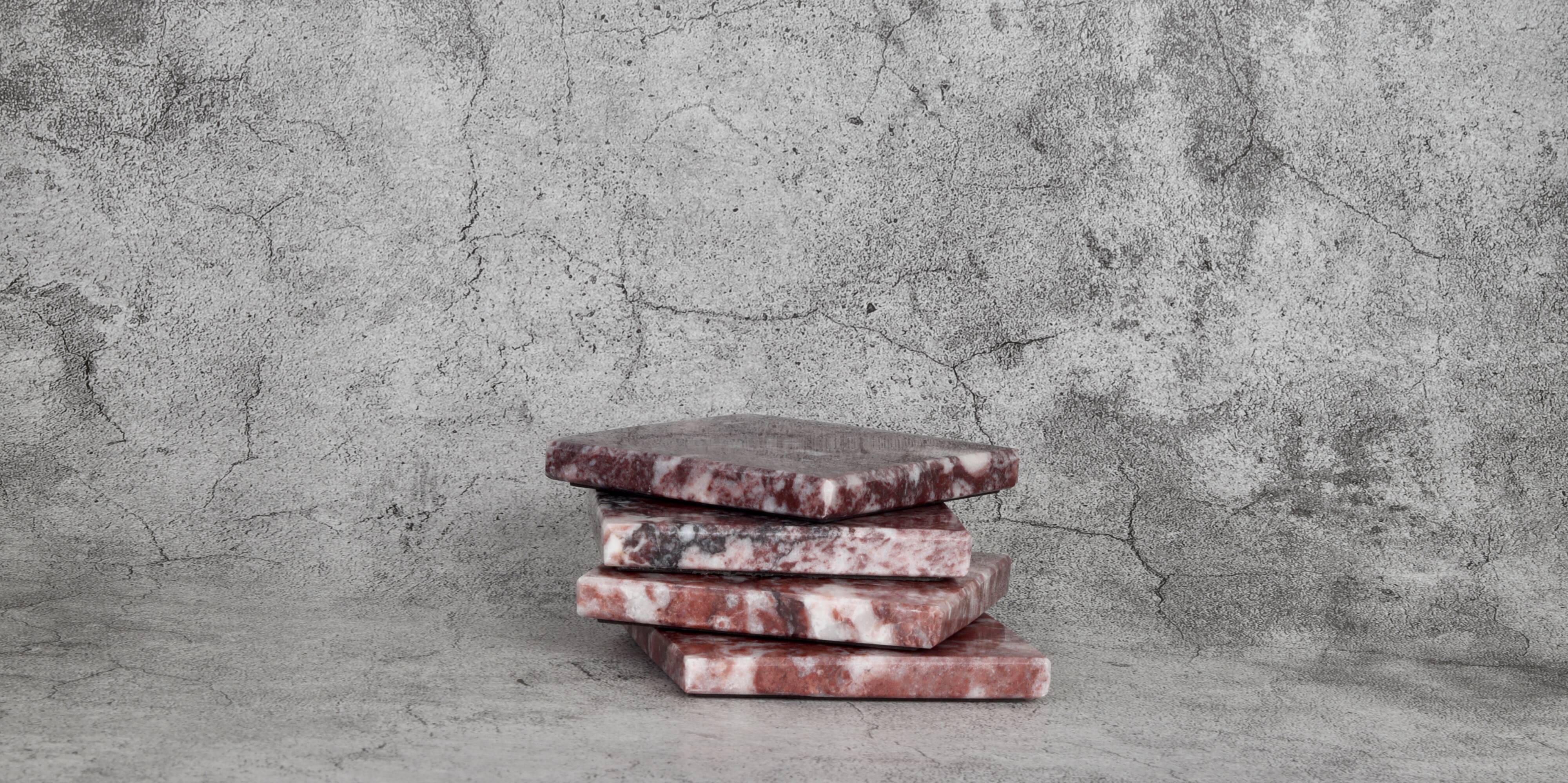 Madeji – Square coasters in natural pink marble – set of 4