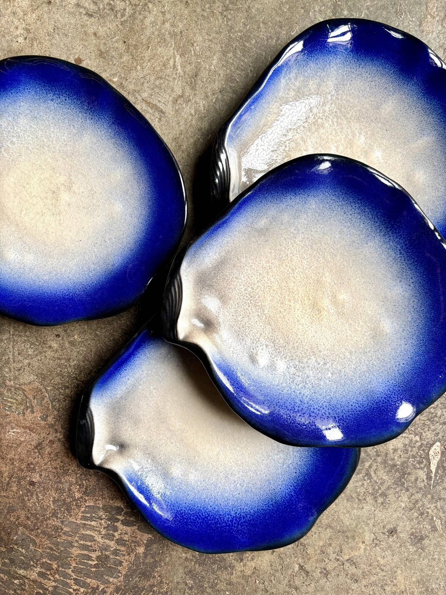 Flat plate in glazed ceramic by Poterie Pol Chambost