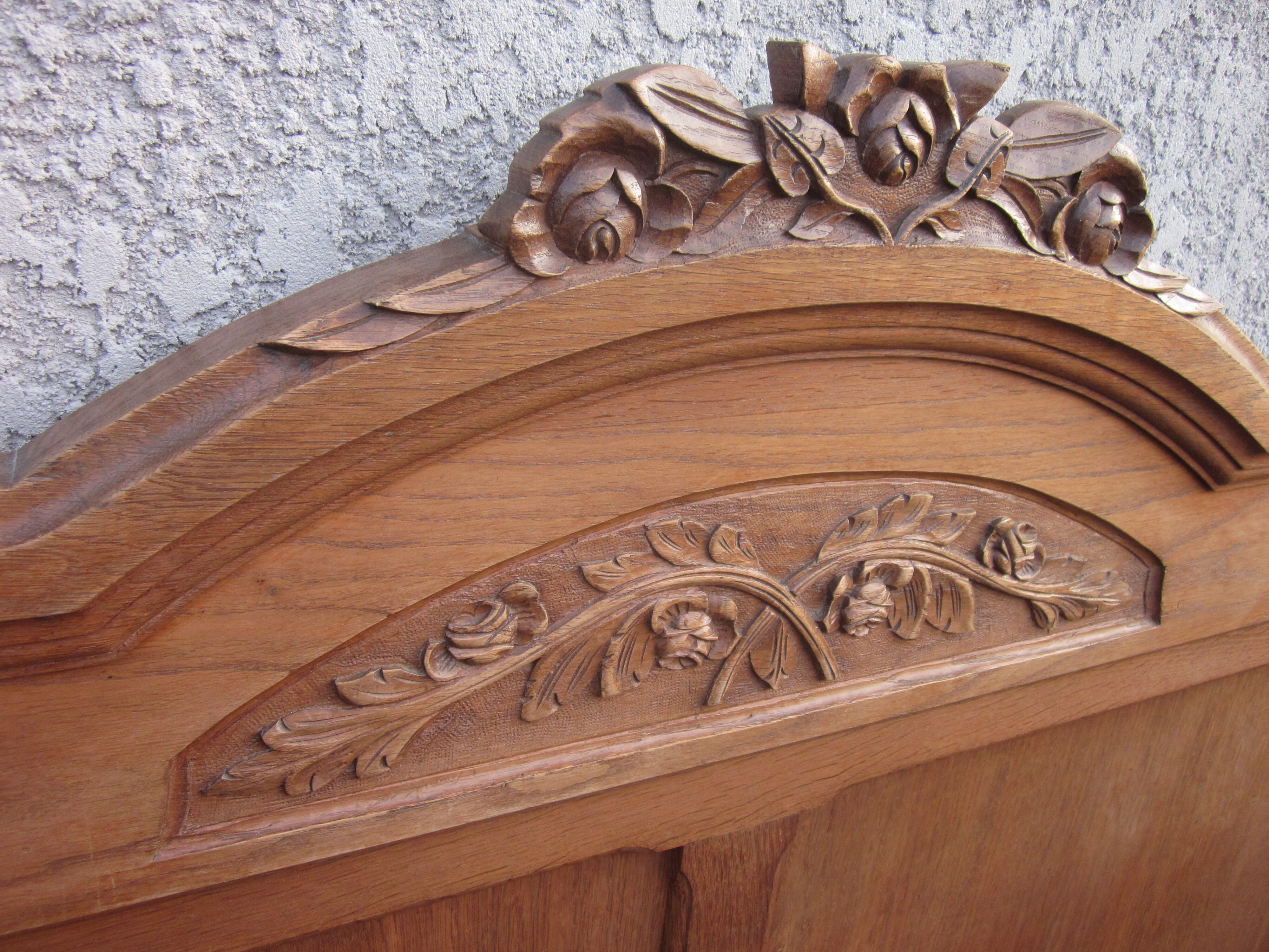 Bed head of the 20s and 30s