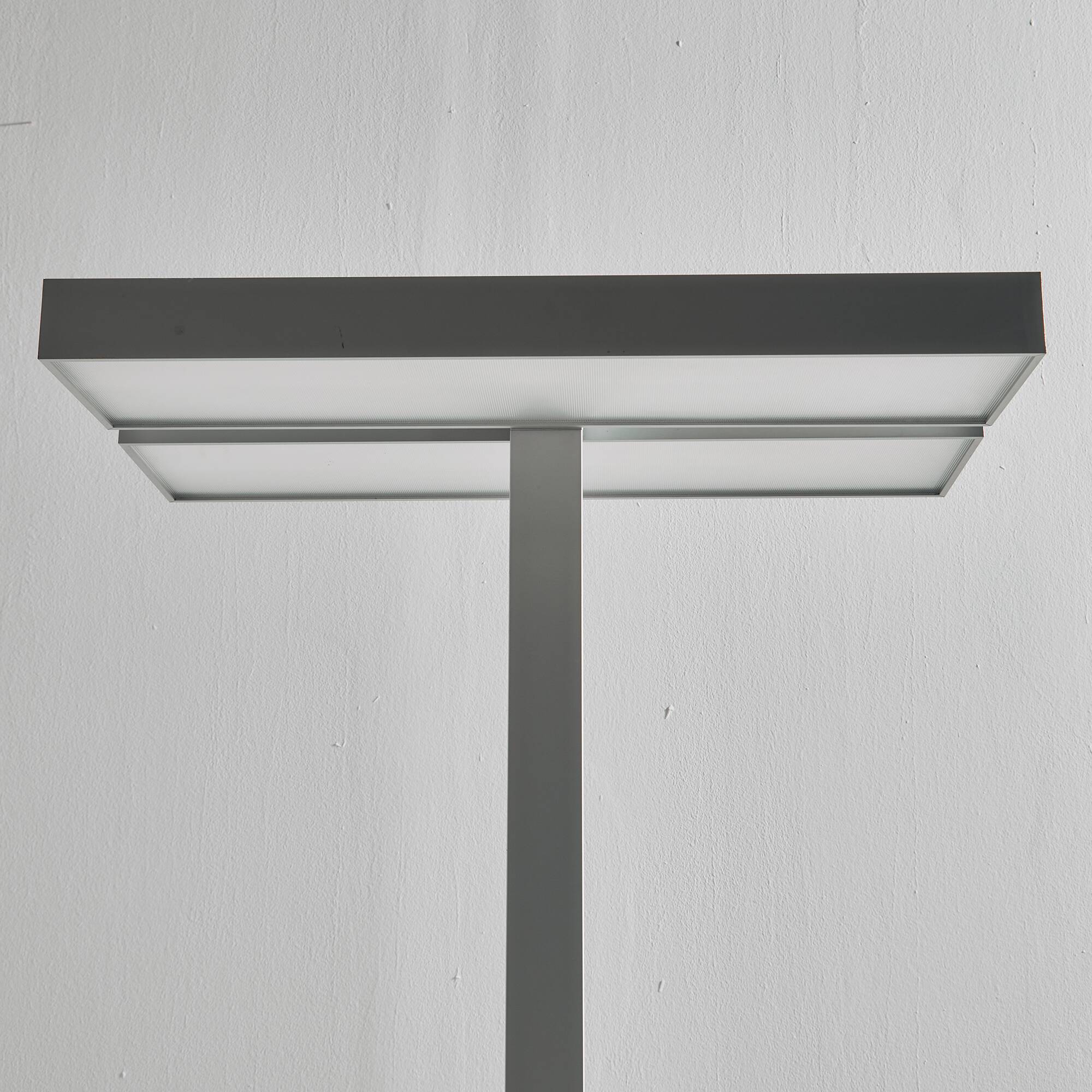 Cubic-S floor lamp by Lightnet