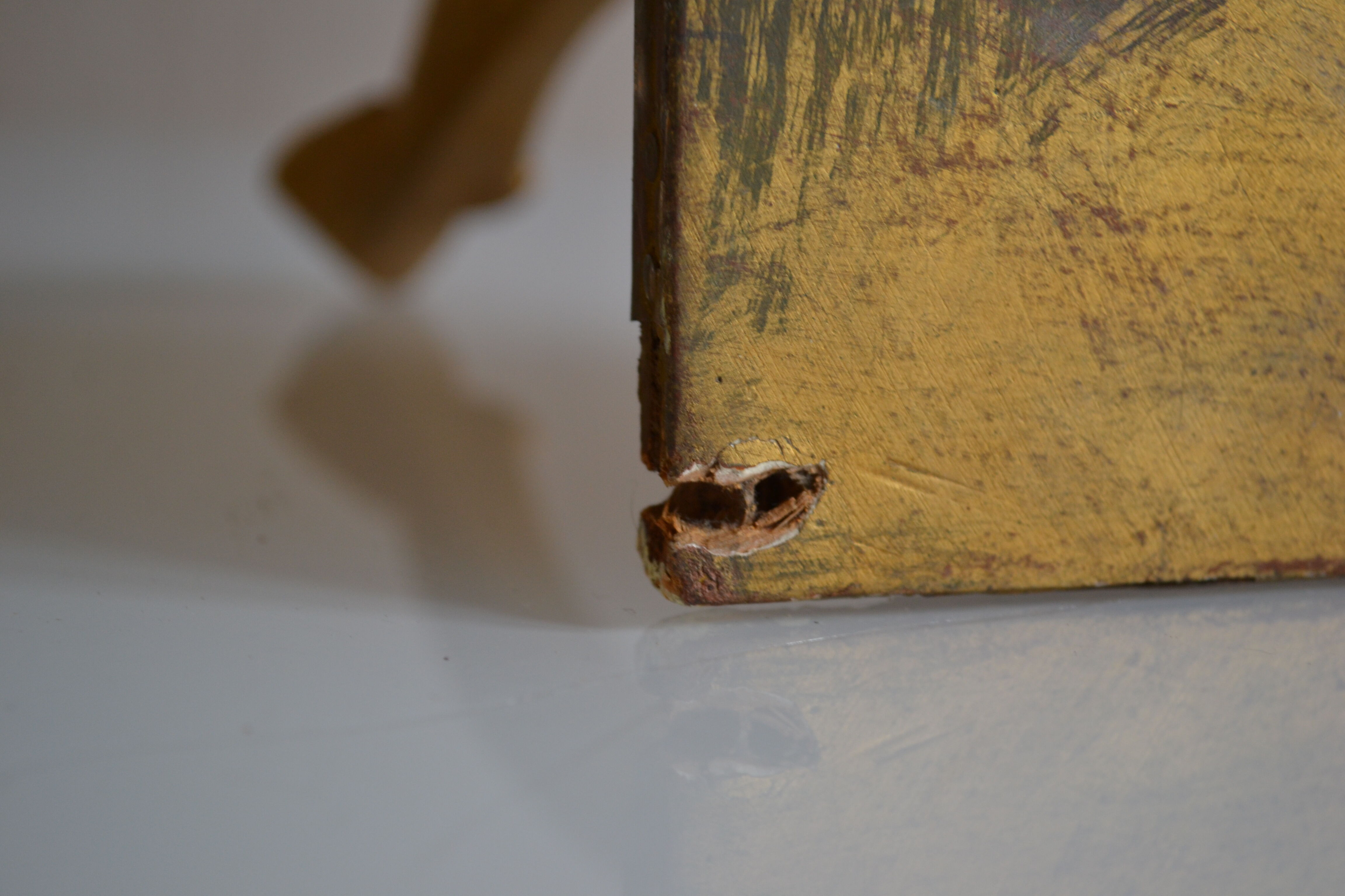 Baroque style corner console