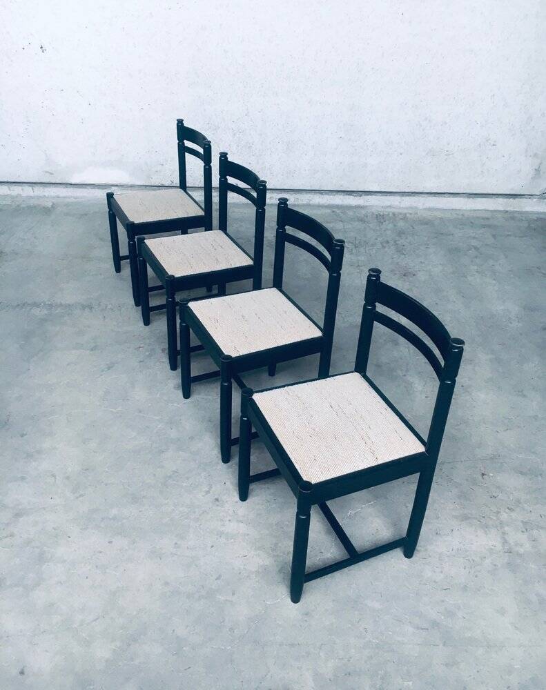 Italian design dining chair from the 1960s, set of 4.