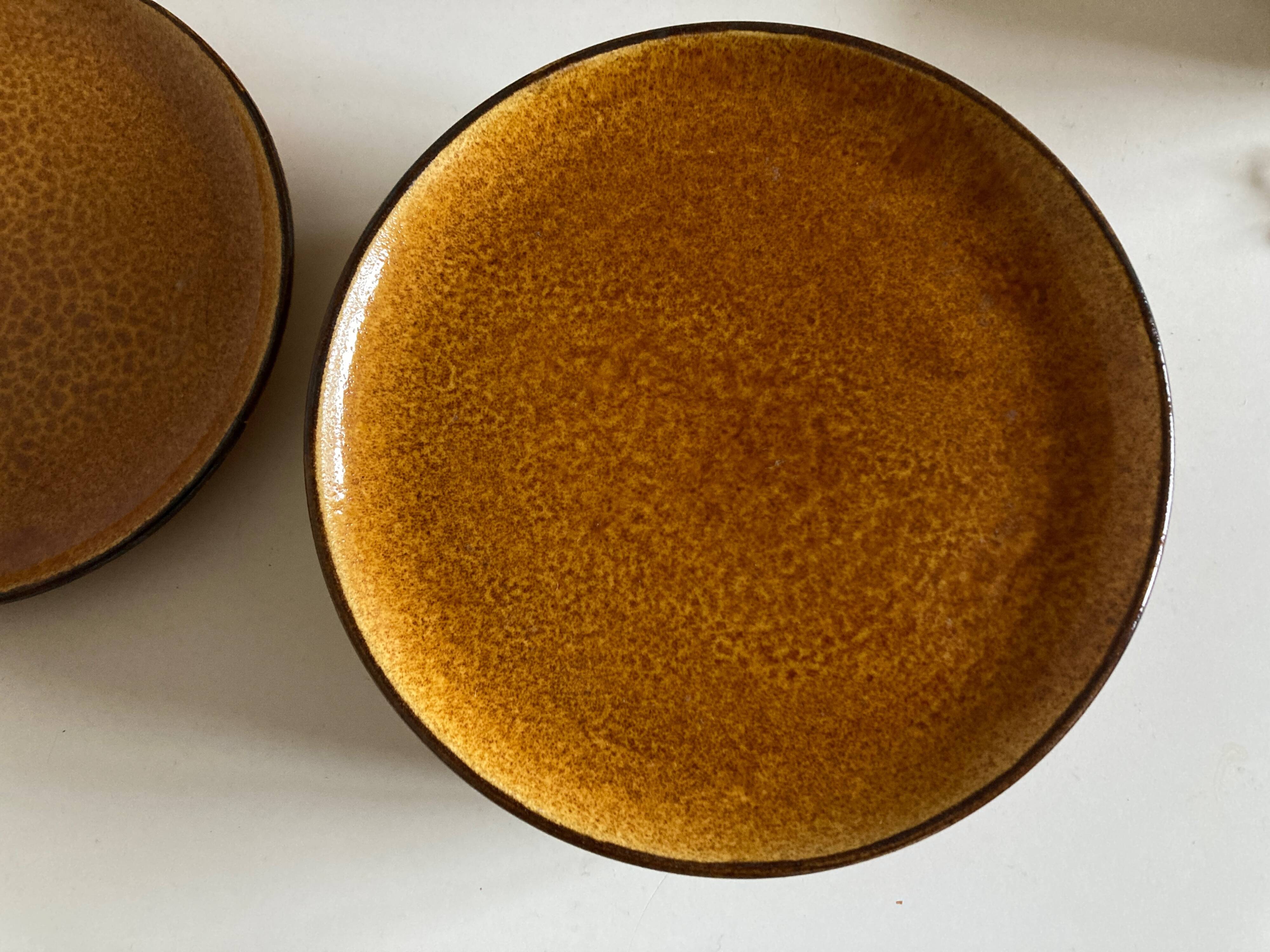 Set of 8 Dieulefit glazed earth plates workshop Mourre Milon 1970