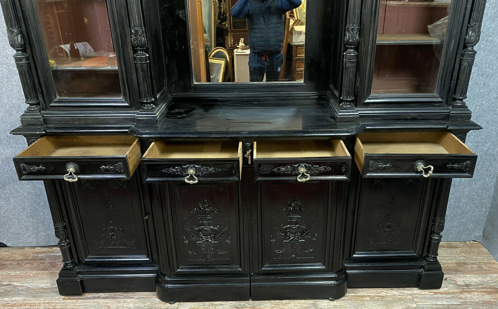 Renaissance Castle library in blackened wood with secret passage around 1850