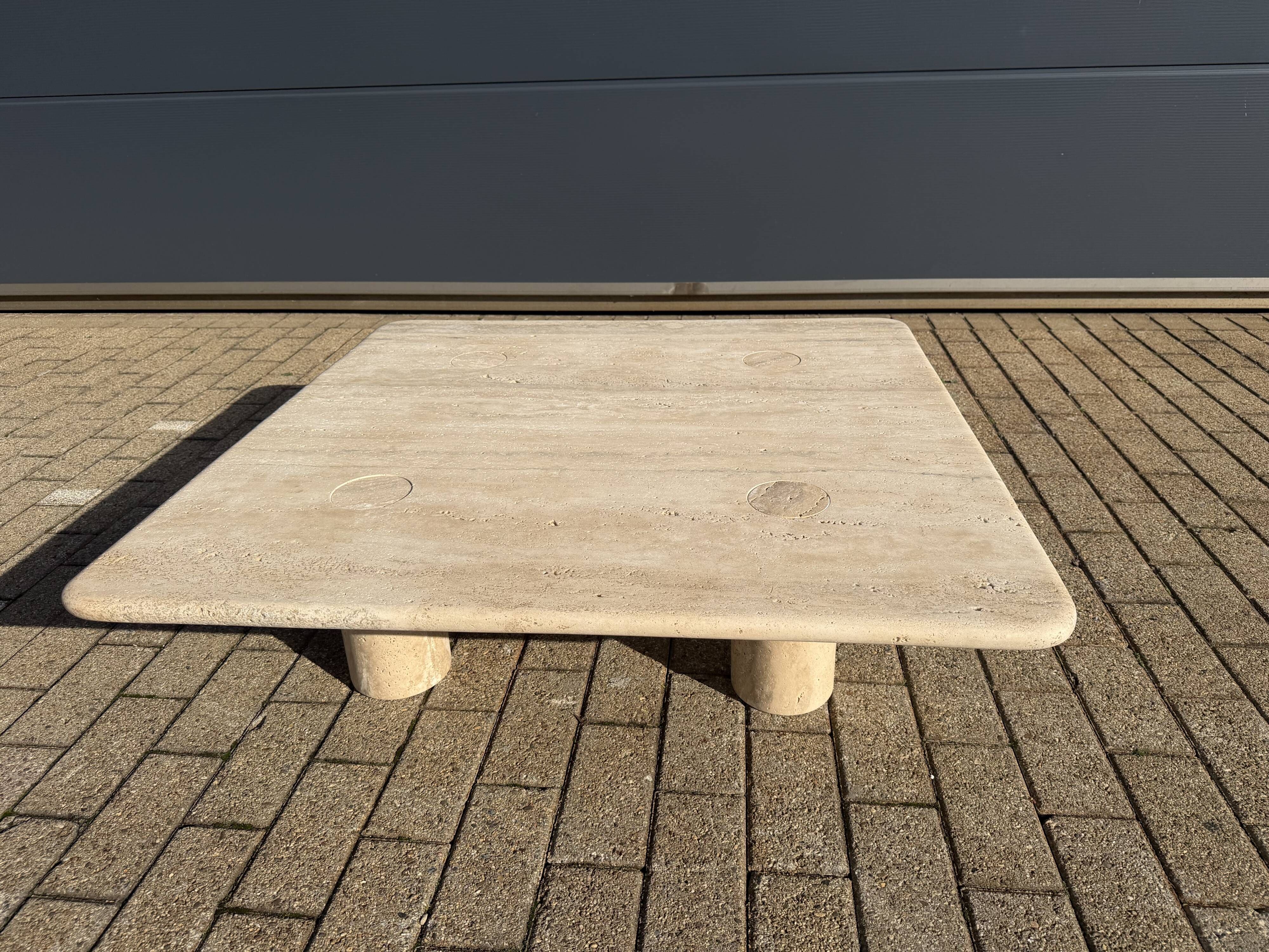 Travertine coffee table Angelo Mangiarotti for Up&Up 1970s