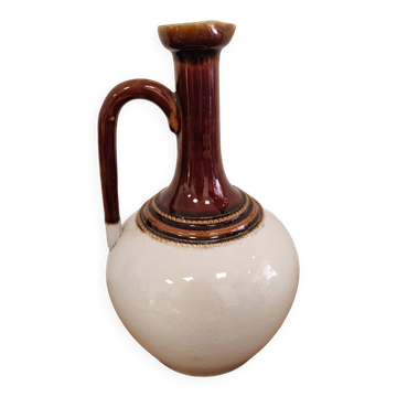Ancienne cruche huile et vinaigre