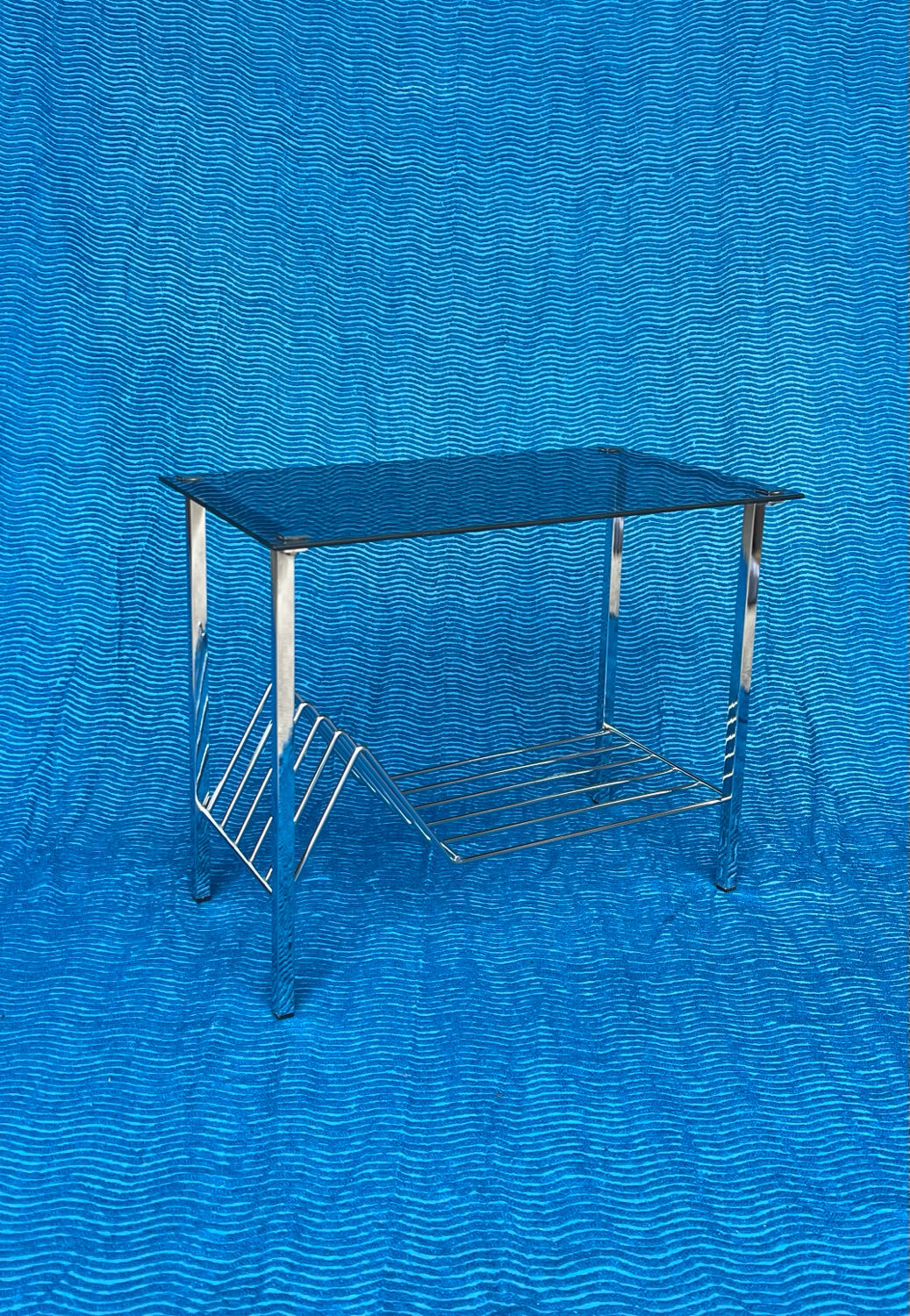 Vintage vinyl record/newspaper storage unit 1960-1970 chrome structure