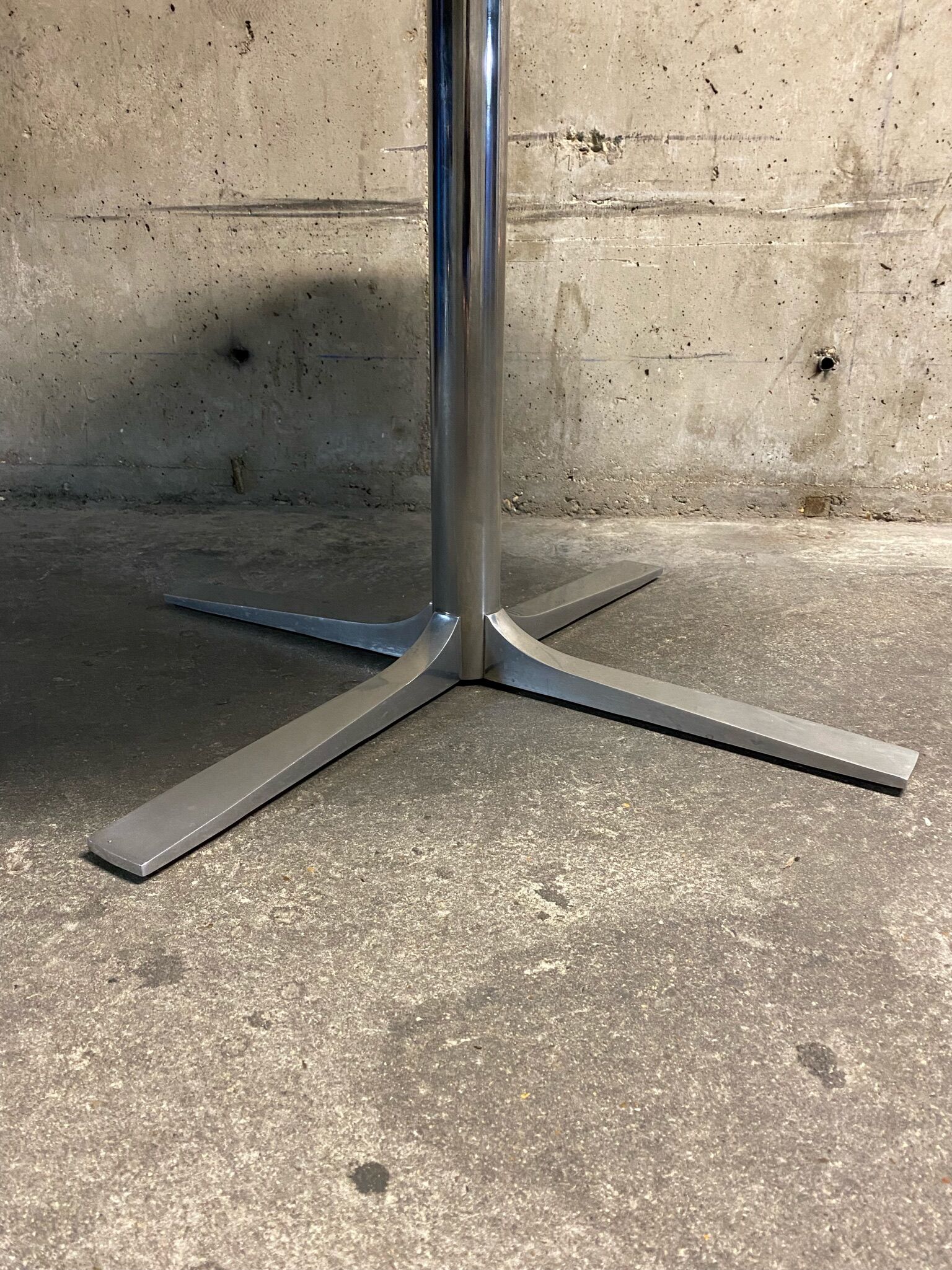 Vintage dining table Roche Bobois