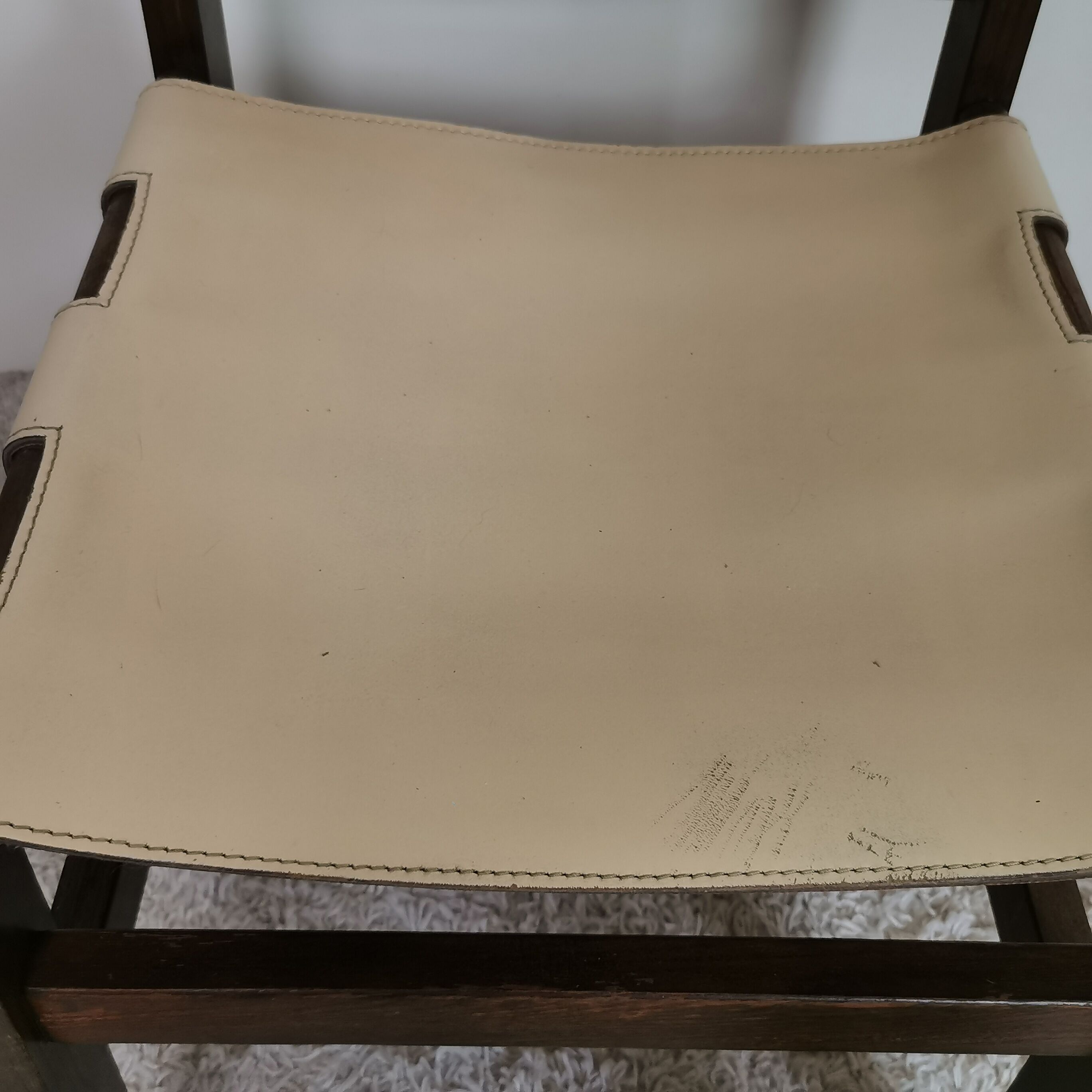 Series of 4 wooden and leather chairs