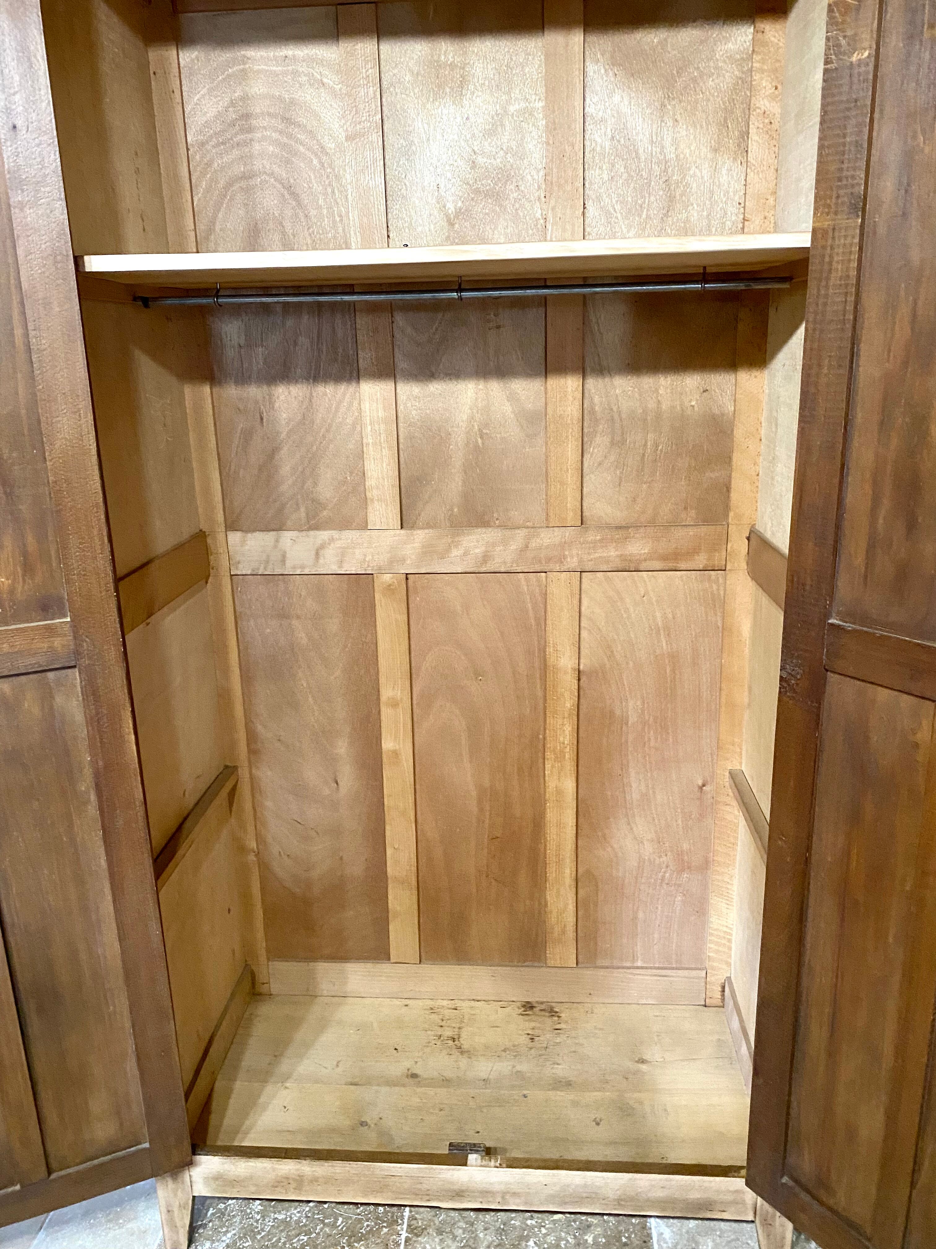 Armoire parisienne brute