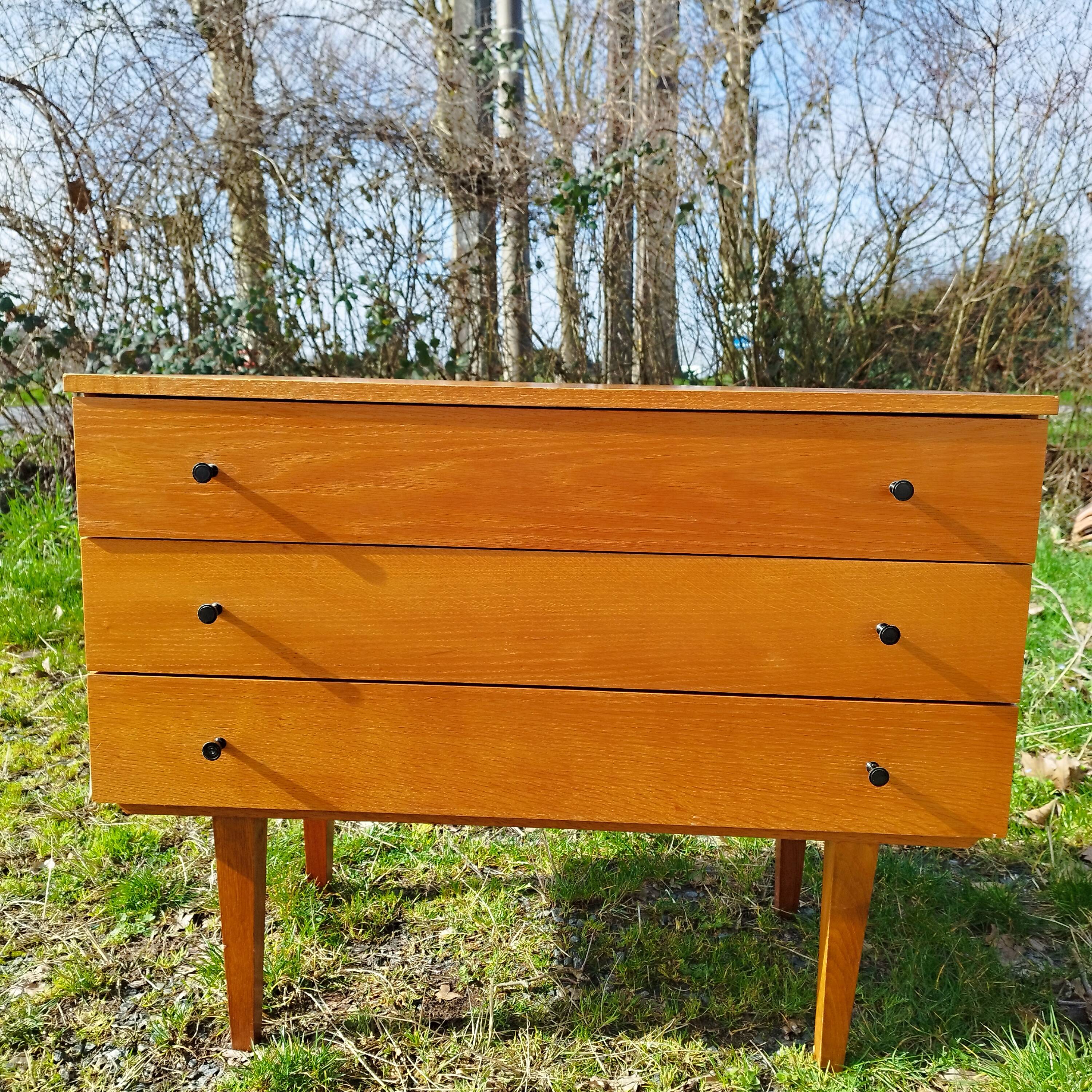 Vintage teak chest of drawers