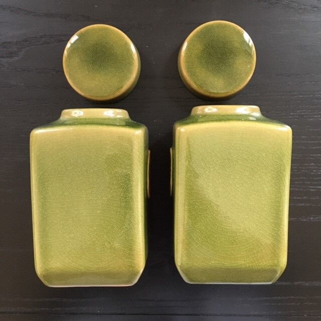 Pair of Chinese pots