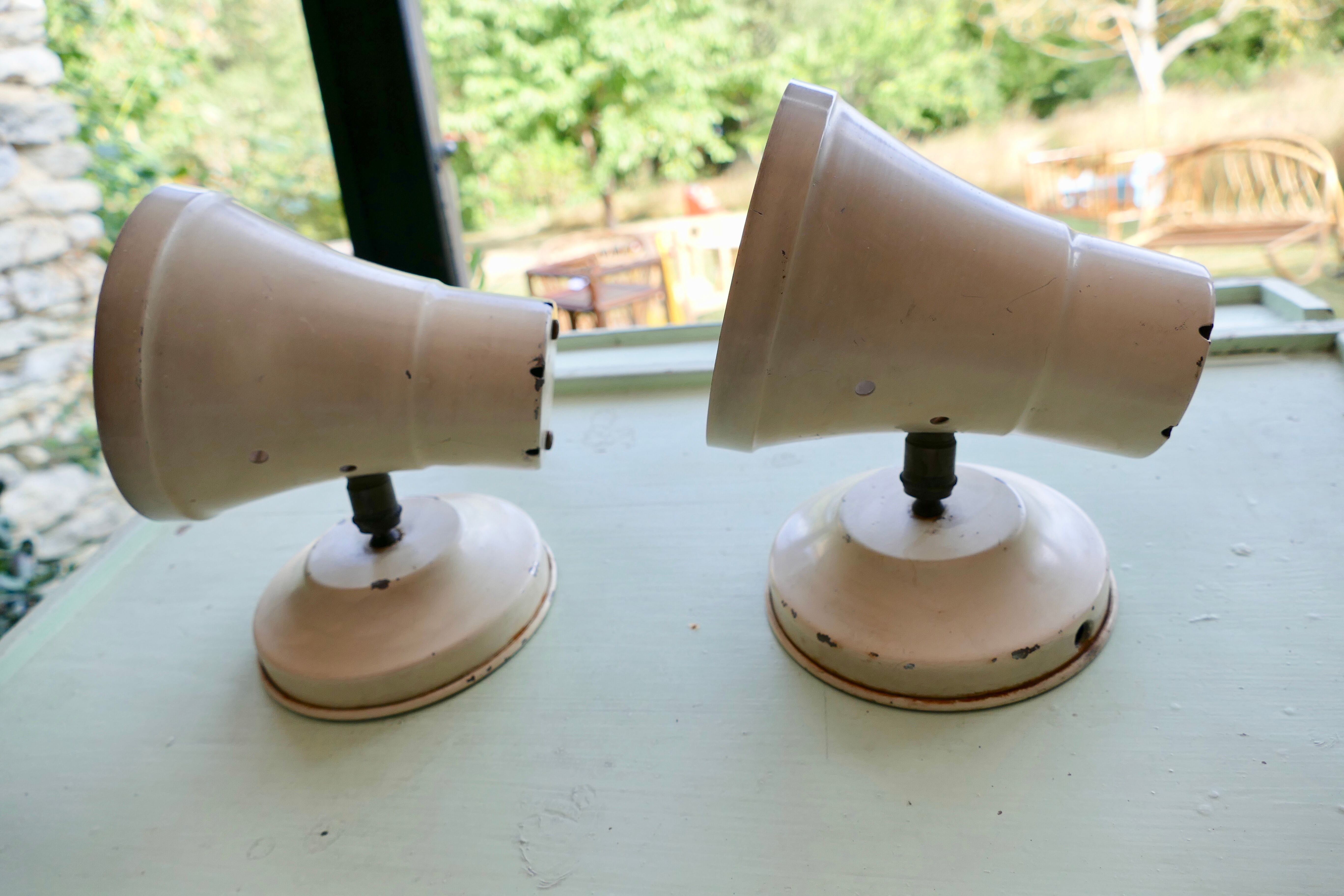 Pair of wall lamps