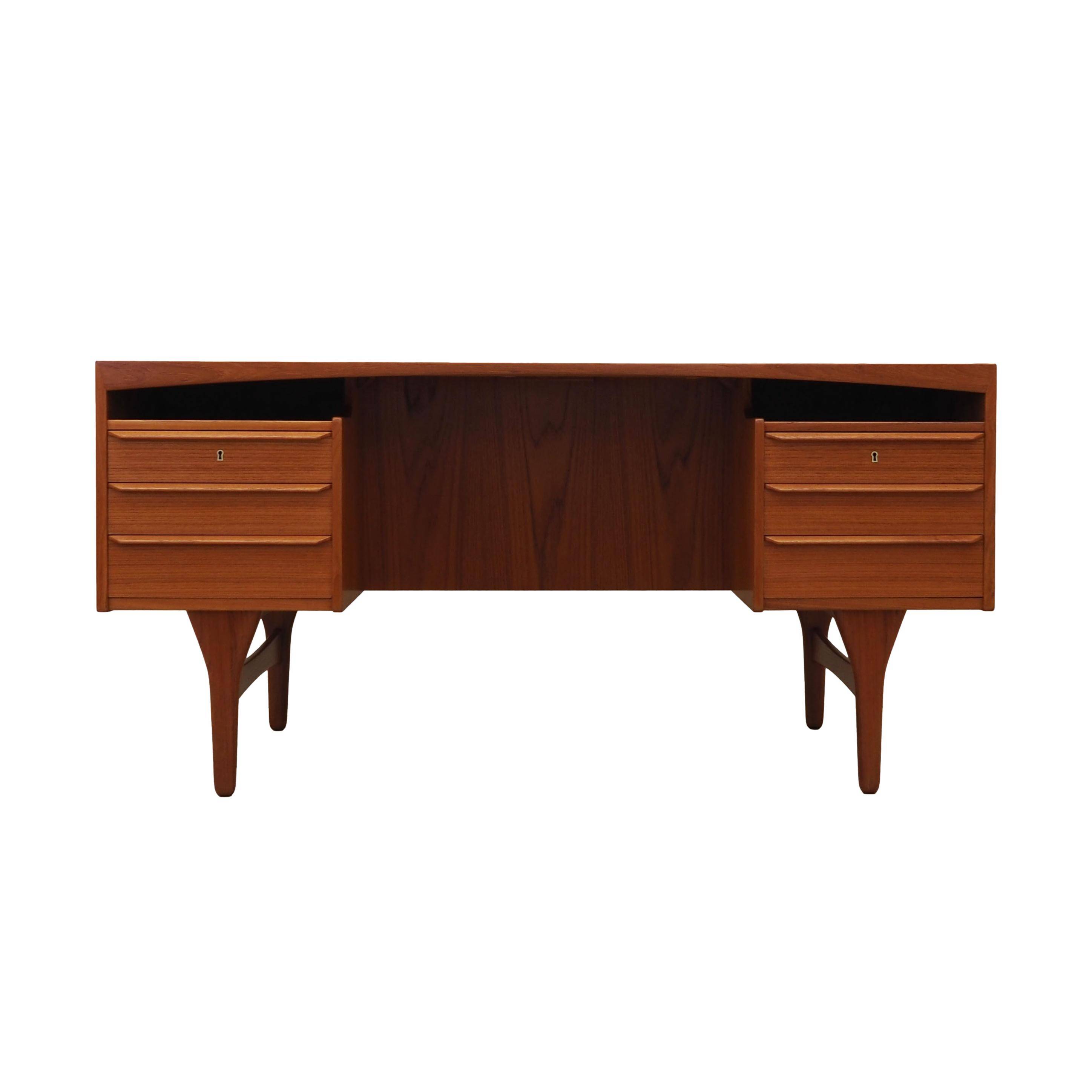 Teak desk, Danish design, 1960s, designer: Vald Mortensen, production: Oden