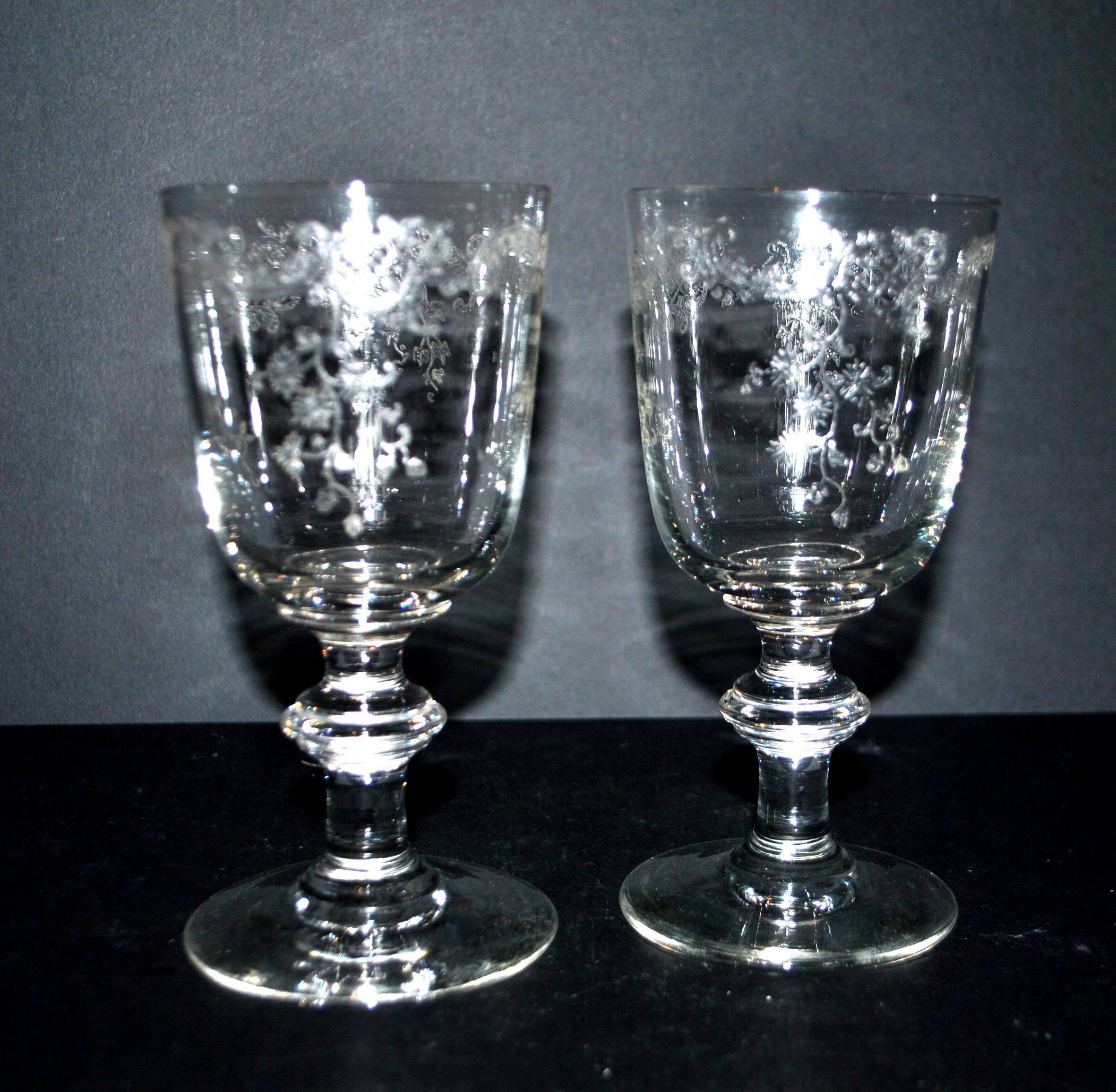Saint-Louis set of 2 wine glasses – acid-etched floral rocaille decoration 1920 H13