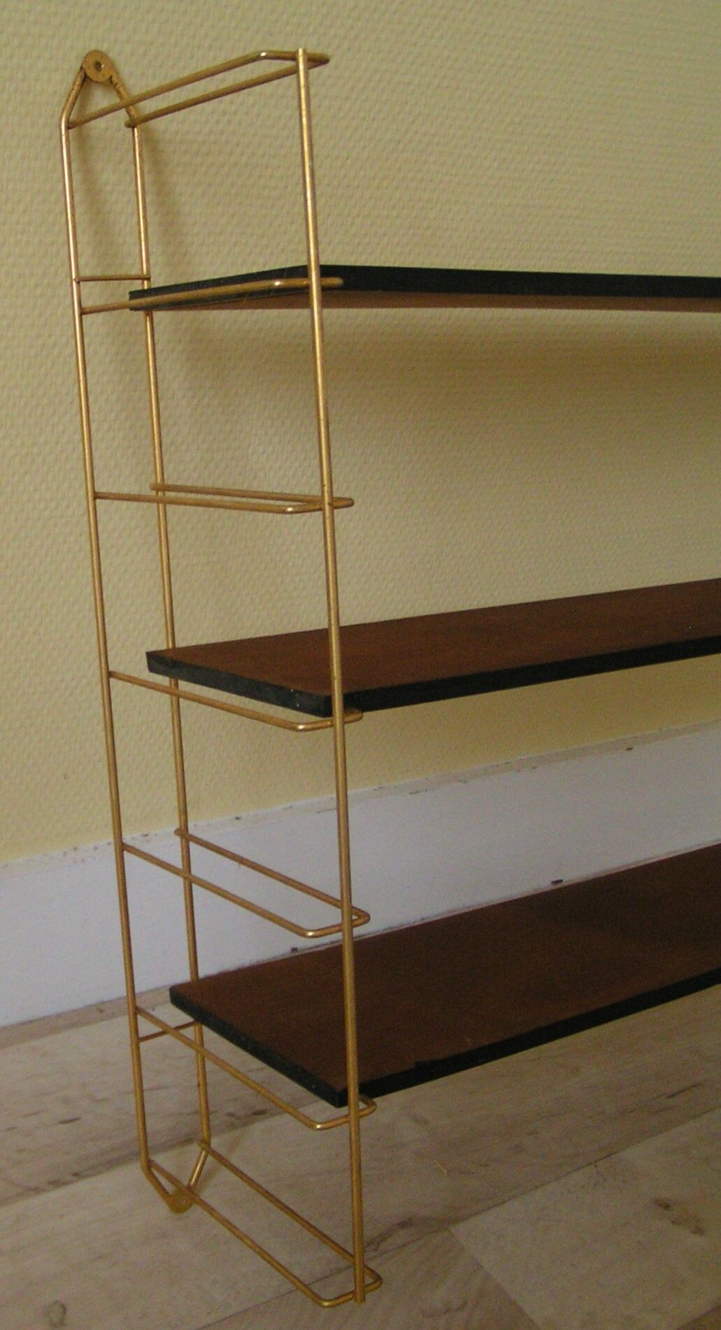 Shelves string wood and brass golden 60