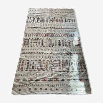 Berber carpet 136x235cm