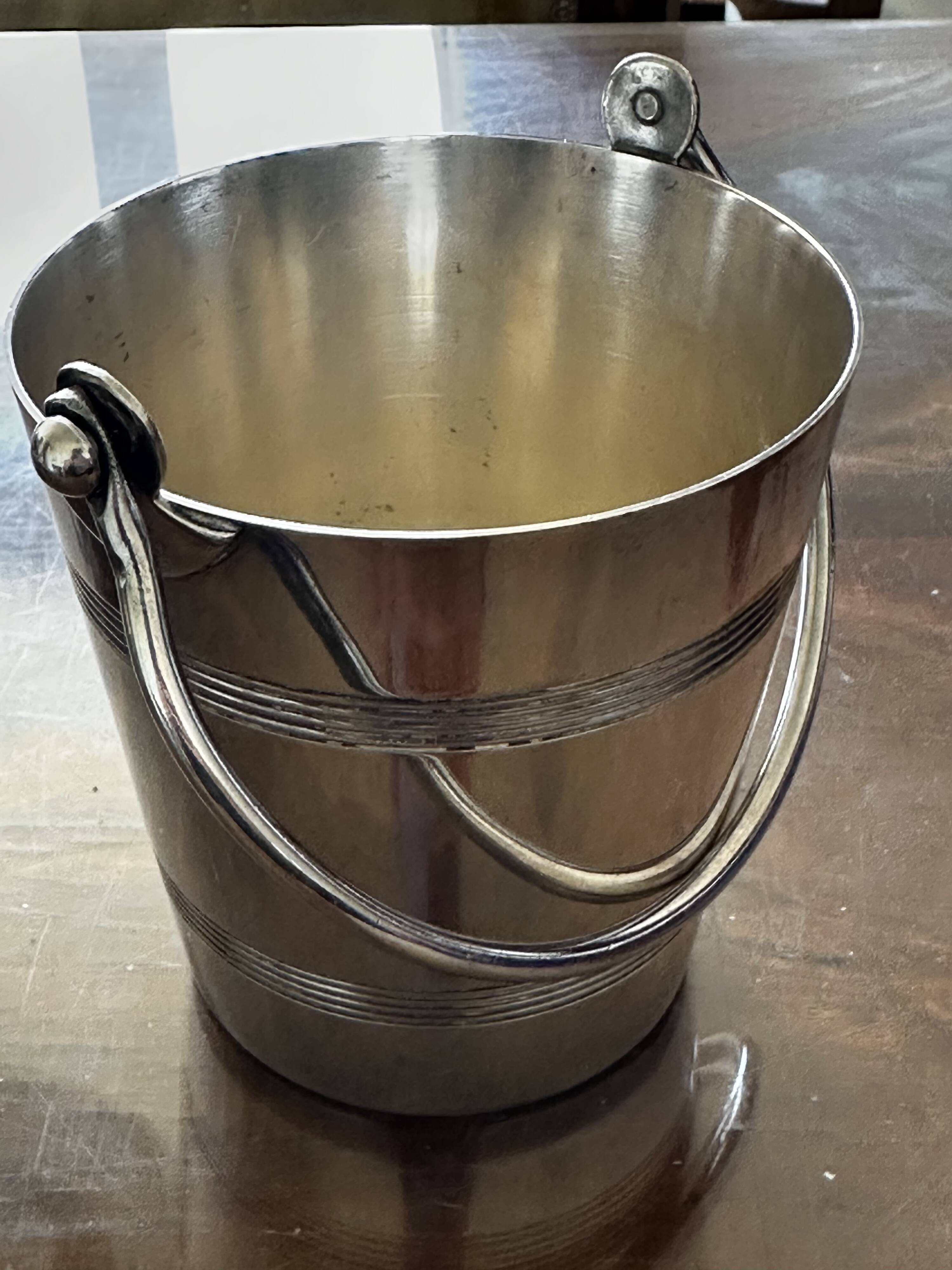 Ice bucket, 1930s period, silver-plated metal, 11 cm high