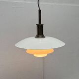Lampe suspendue en métal et verre modèle danois milieu du siècle Ph 4 1/2 - 4 par Poul Henningsen pour Louis Poulsen, années 1980