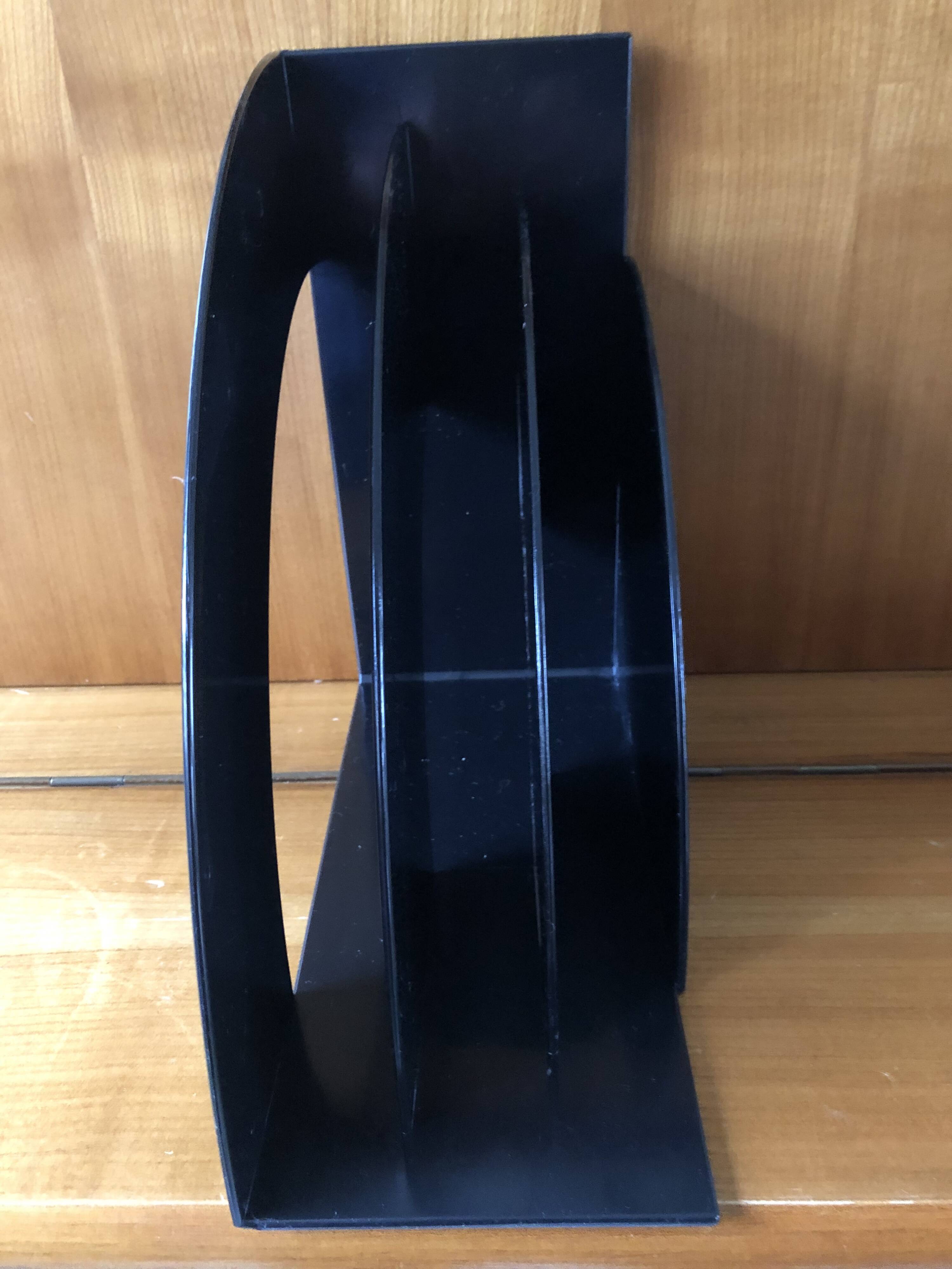 Crayonne magazine rack, 1970