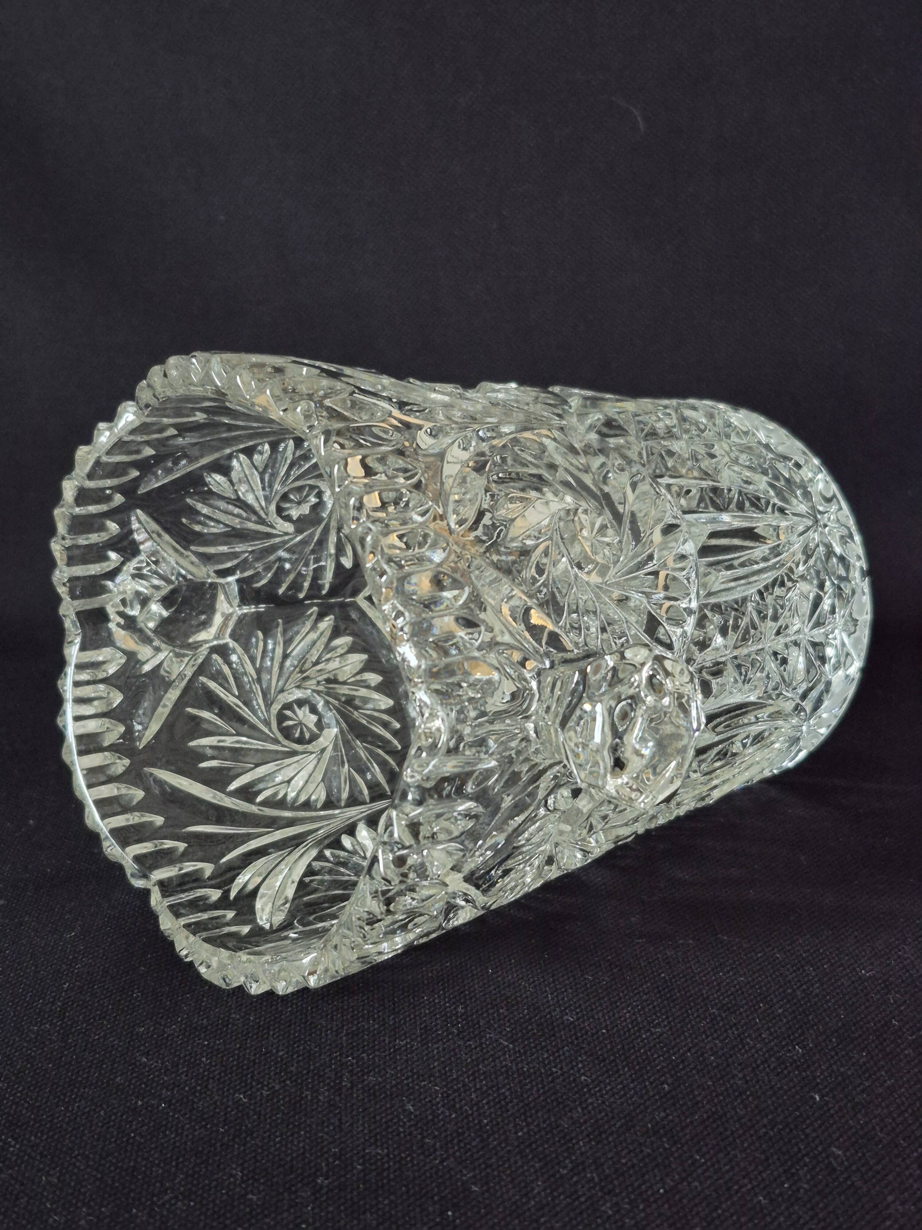 Seau à glace en verre moulé et taillé, A322
