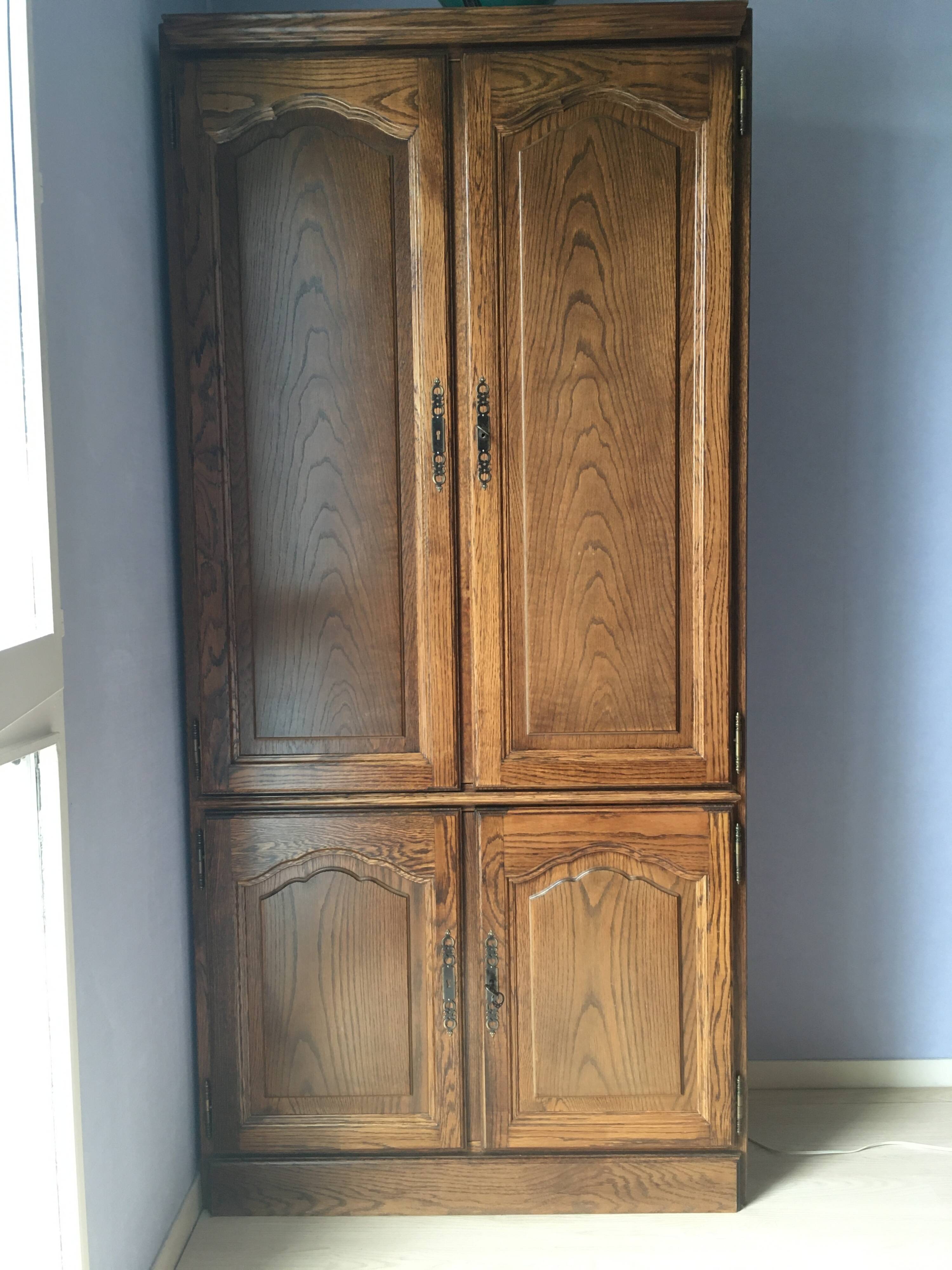 Solid oak wardrobe, four doors with keys.