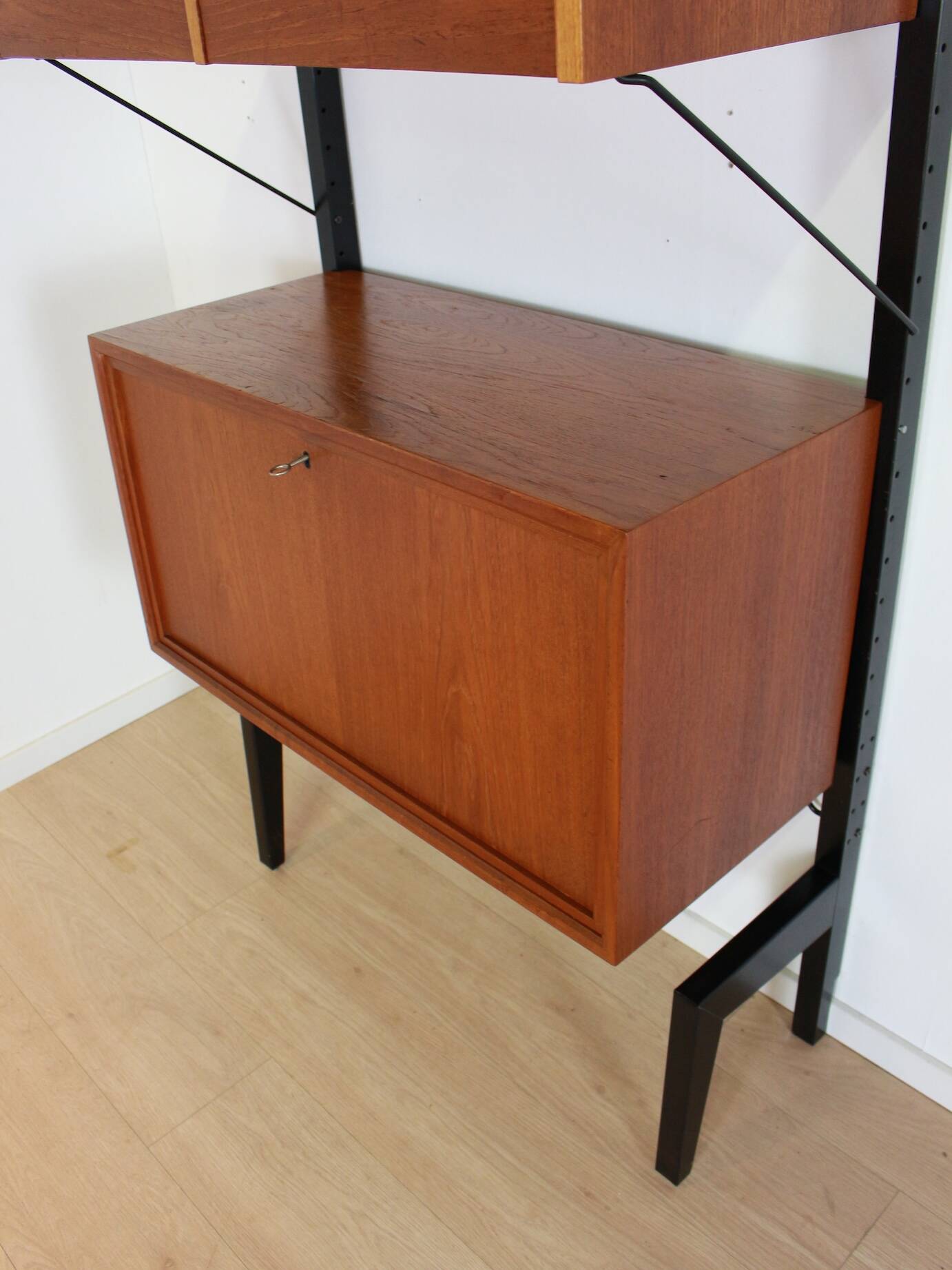 vintage freestanding wall unit – Poul Cadovius, Royal System