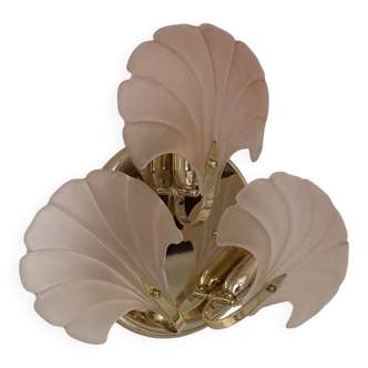 Vintage shell wall light, amber glass and brass, France, 1970.