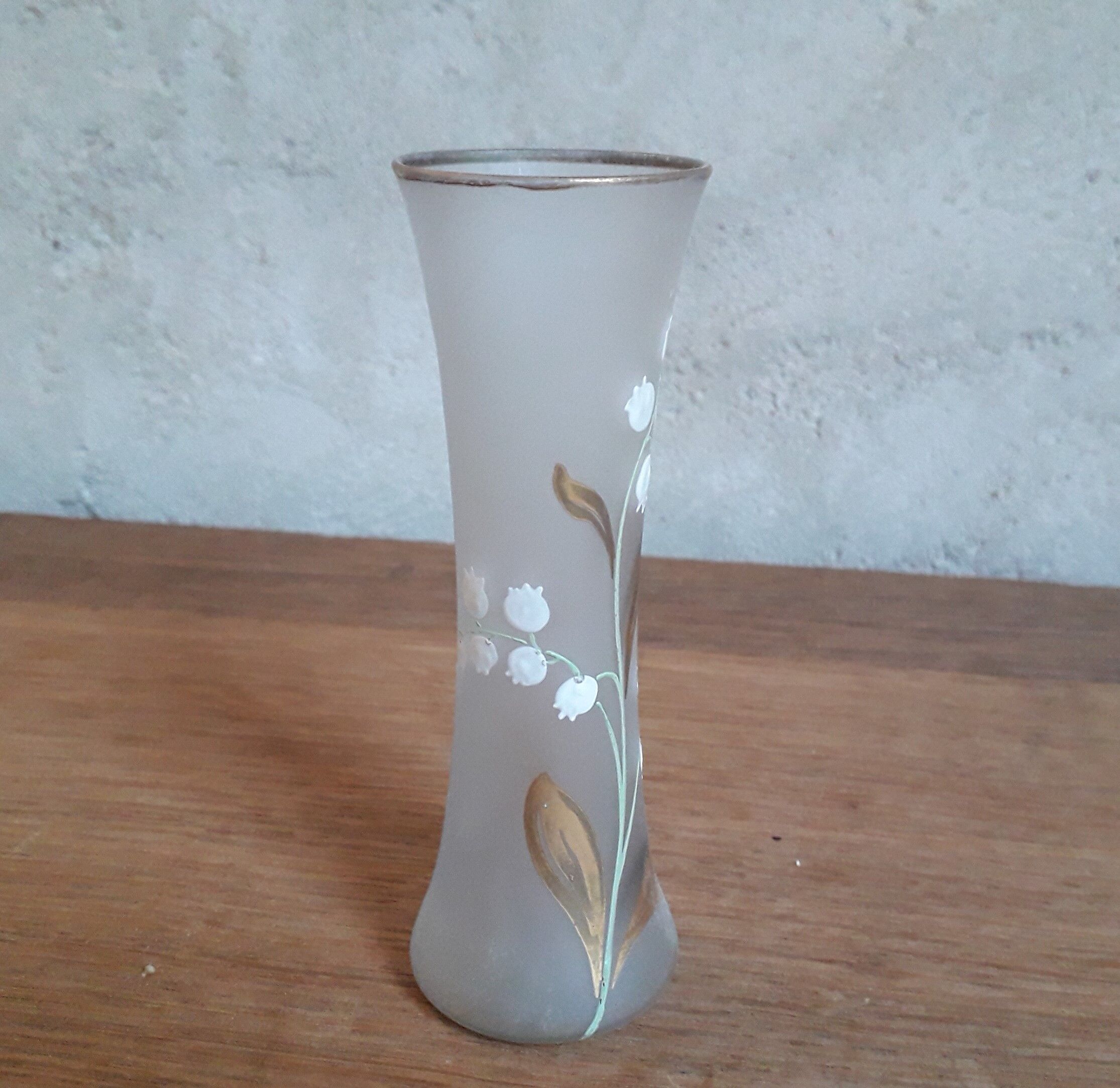 White glass vase enamelled thrush decoration