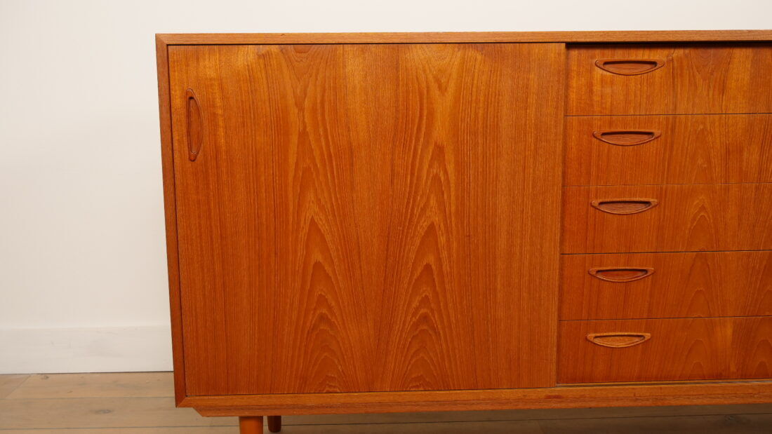 Vintage sideboard | Teak | 196 cm