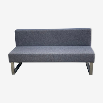 Contemporary 3-seat bench