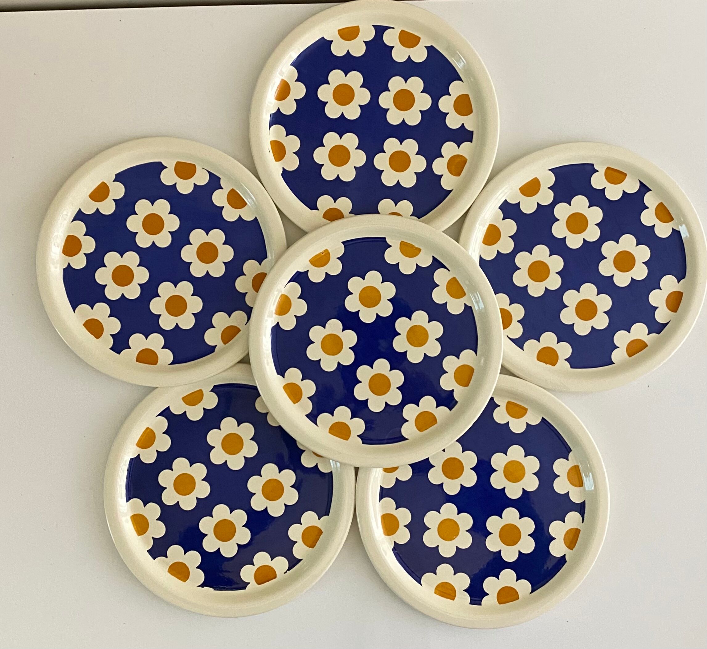 Vintage dessert plates 70