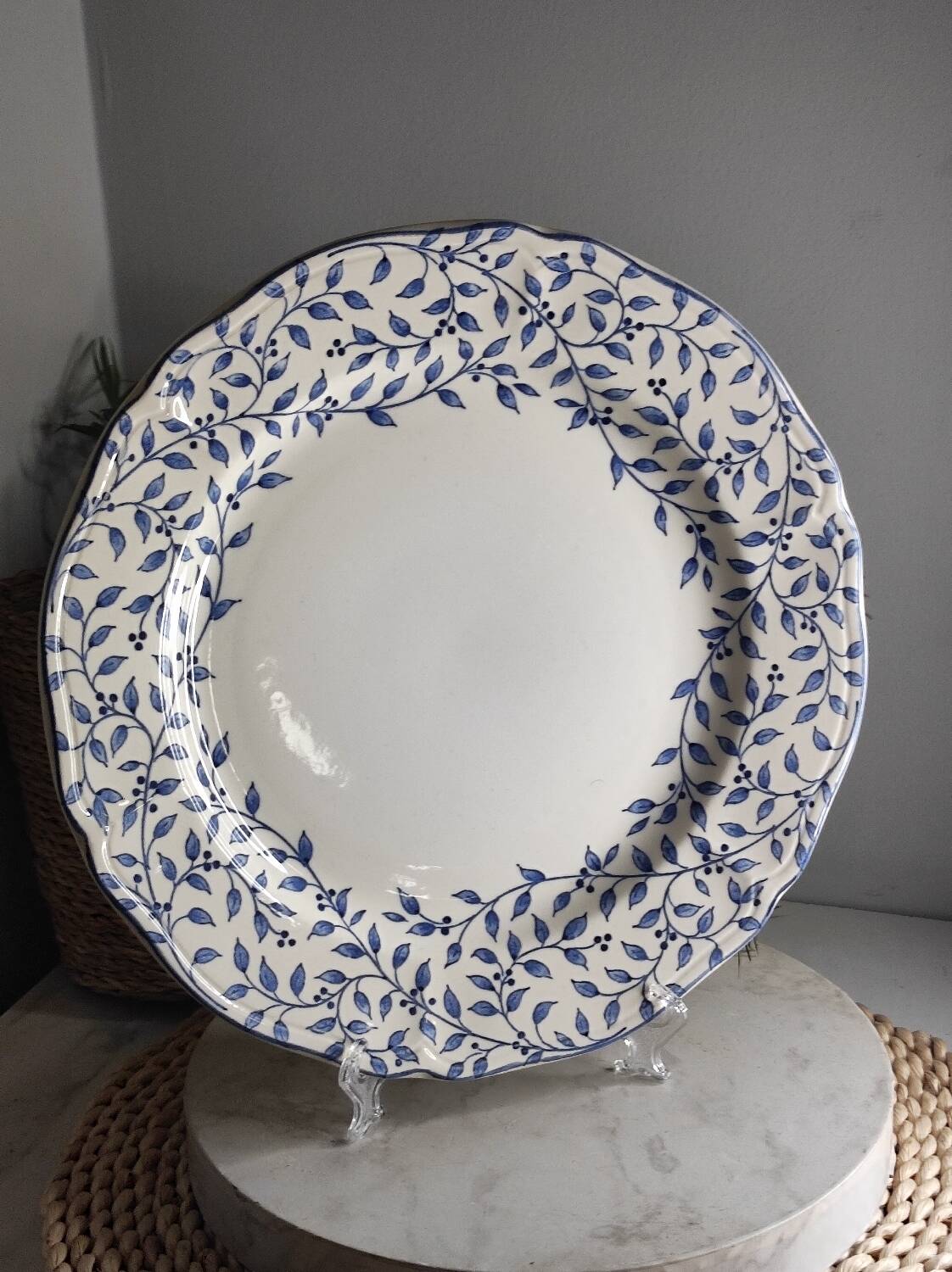 Blue flower plate dish