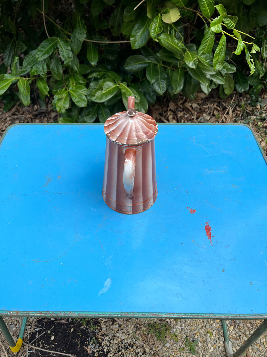 Enamelled coffee maker