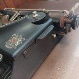 Machine à écrire Imperial The Good Companion