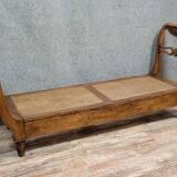 Recamier ou chaise longue époque Consulat en merisier massif vers 1800
