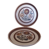 Stoneware plates